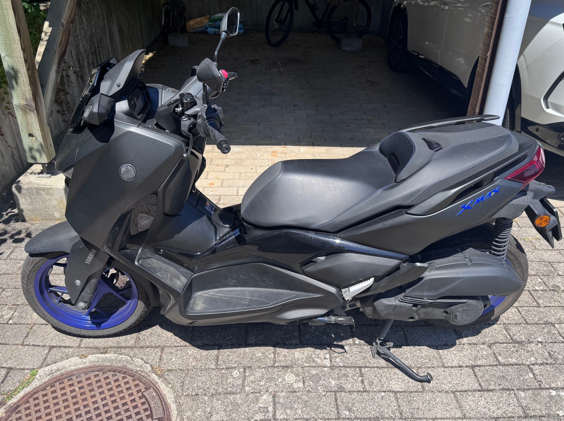 YAMAHA X-Max YP 125-image-3