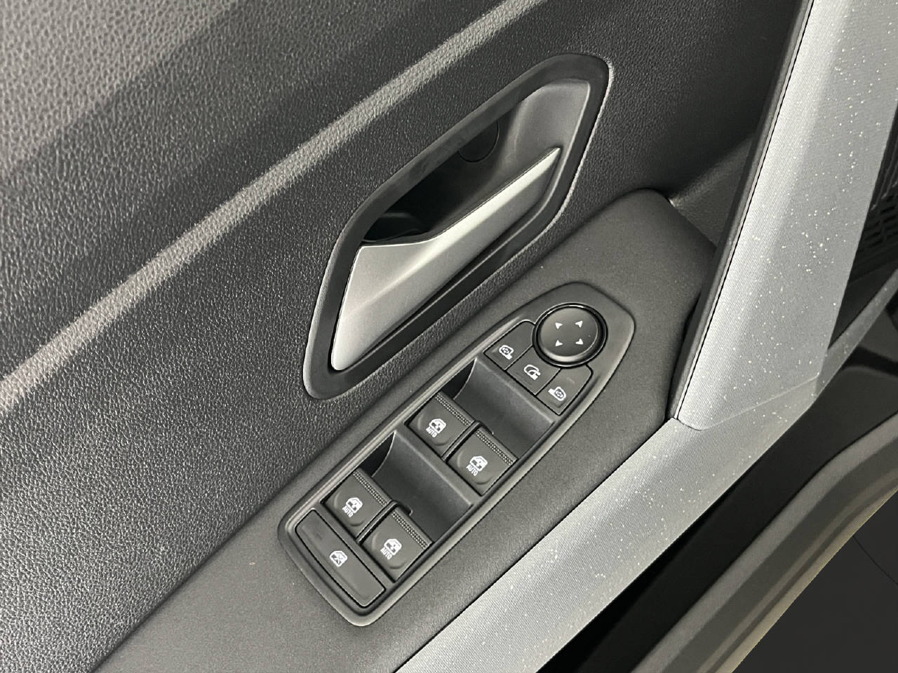 DACIA Bigster 1.2 Hybrid Journey 4WD-image-14