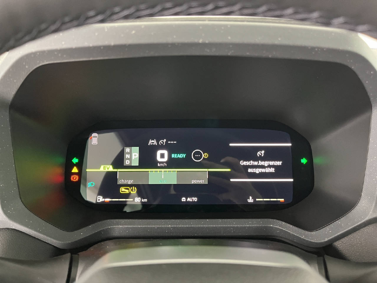 DACIA Bigster 1.2 Hybrid Journey 4WD-image-11