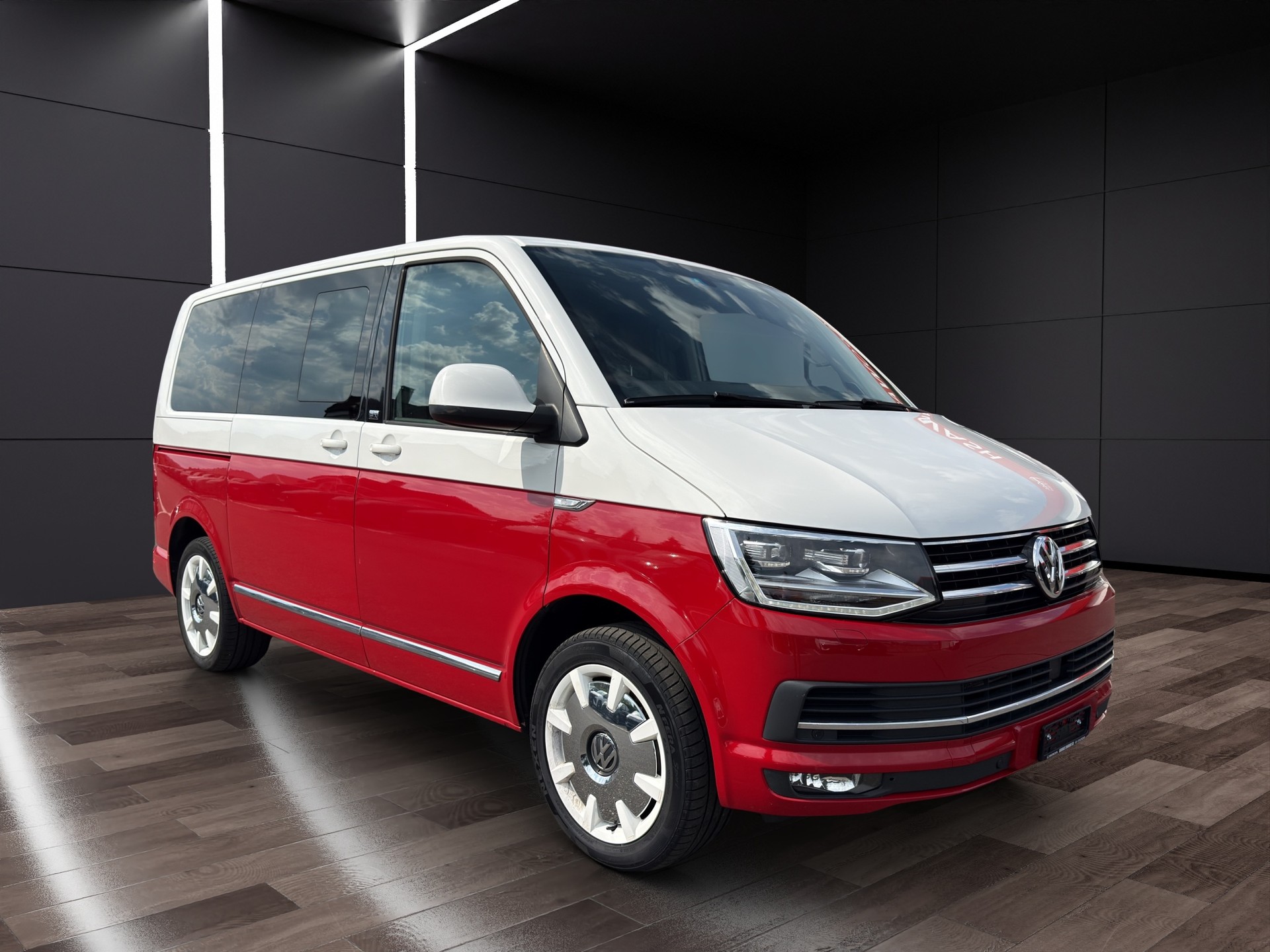 VW T6 Multivan 2.0 Bi-TDI Family Gen. Six 4Motion DSG-showroom-element-2