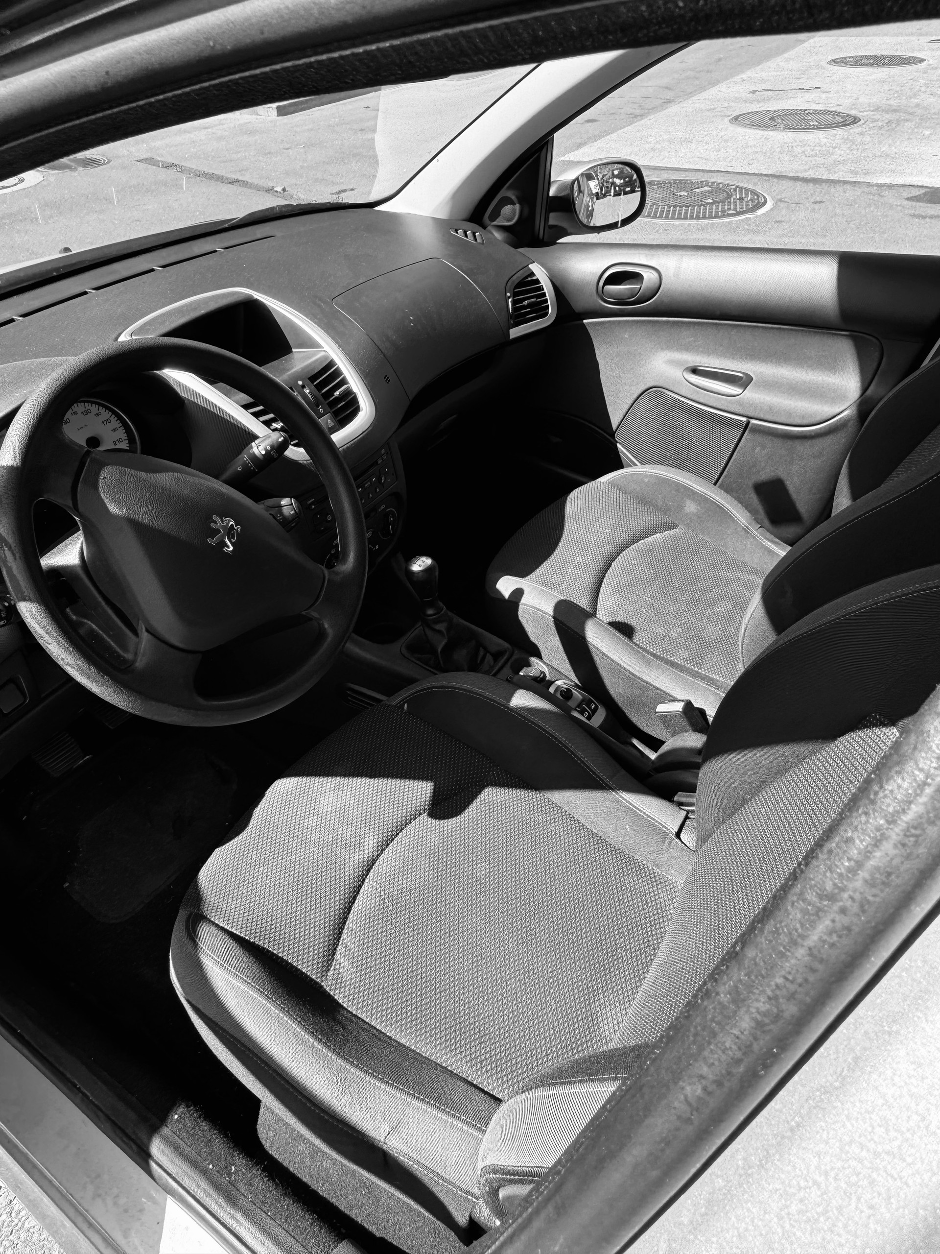 PEUGEOT 206+ 1.4 Trendy-image-6