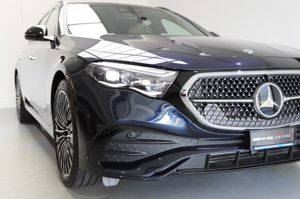 MERCEDES-BENZ E 220 d T 4M 9G-Tronic-showroom-element-1