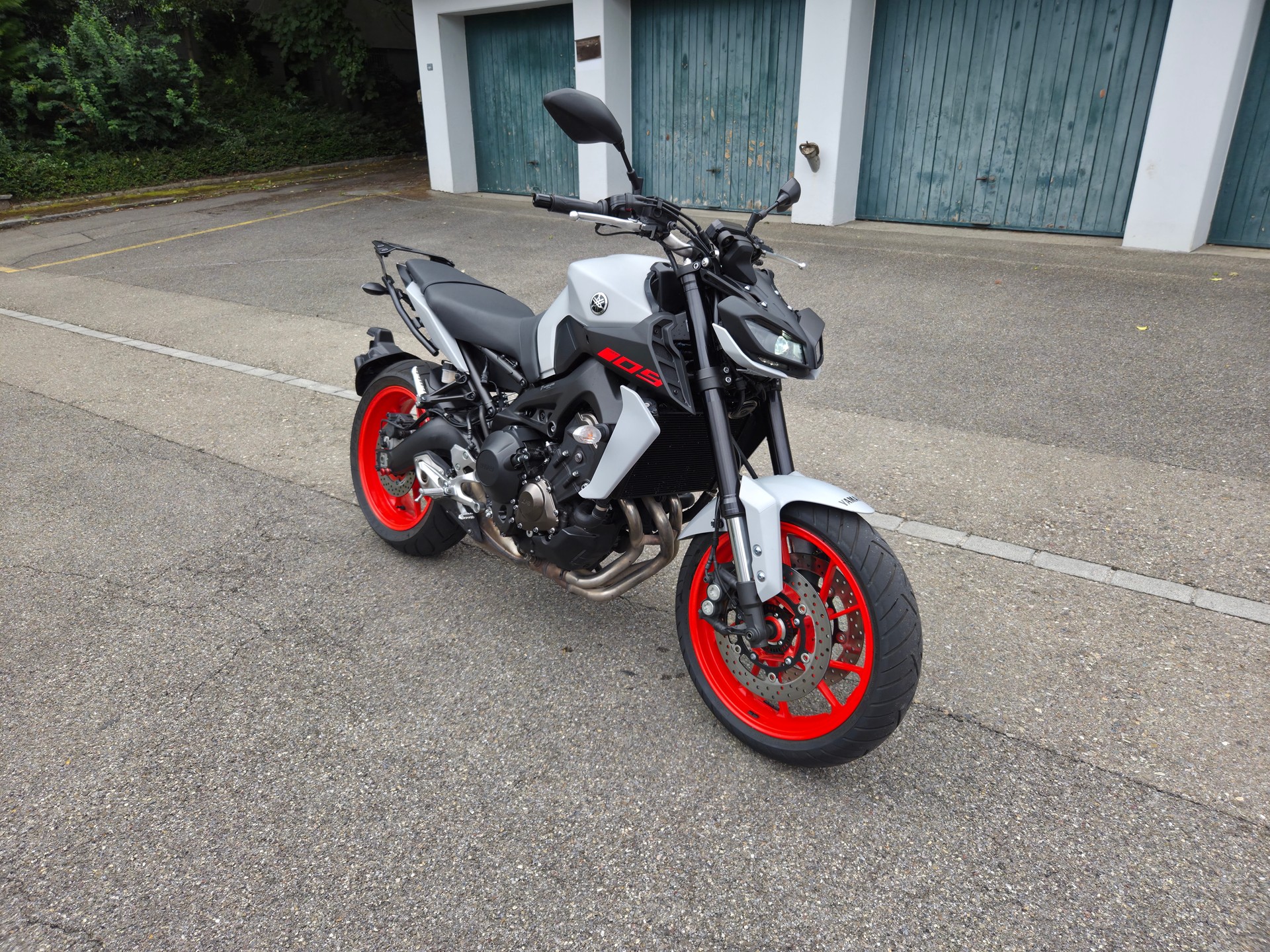 YAMAHA MT-09 ABS-image-0
