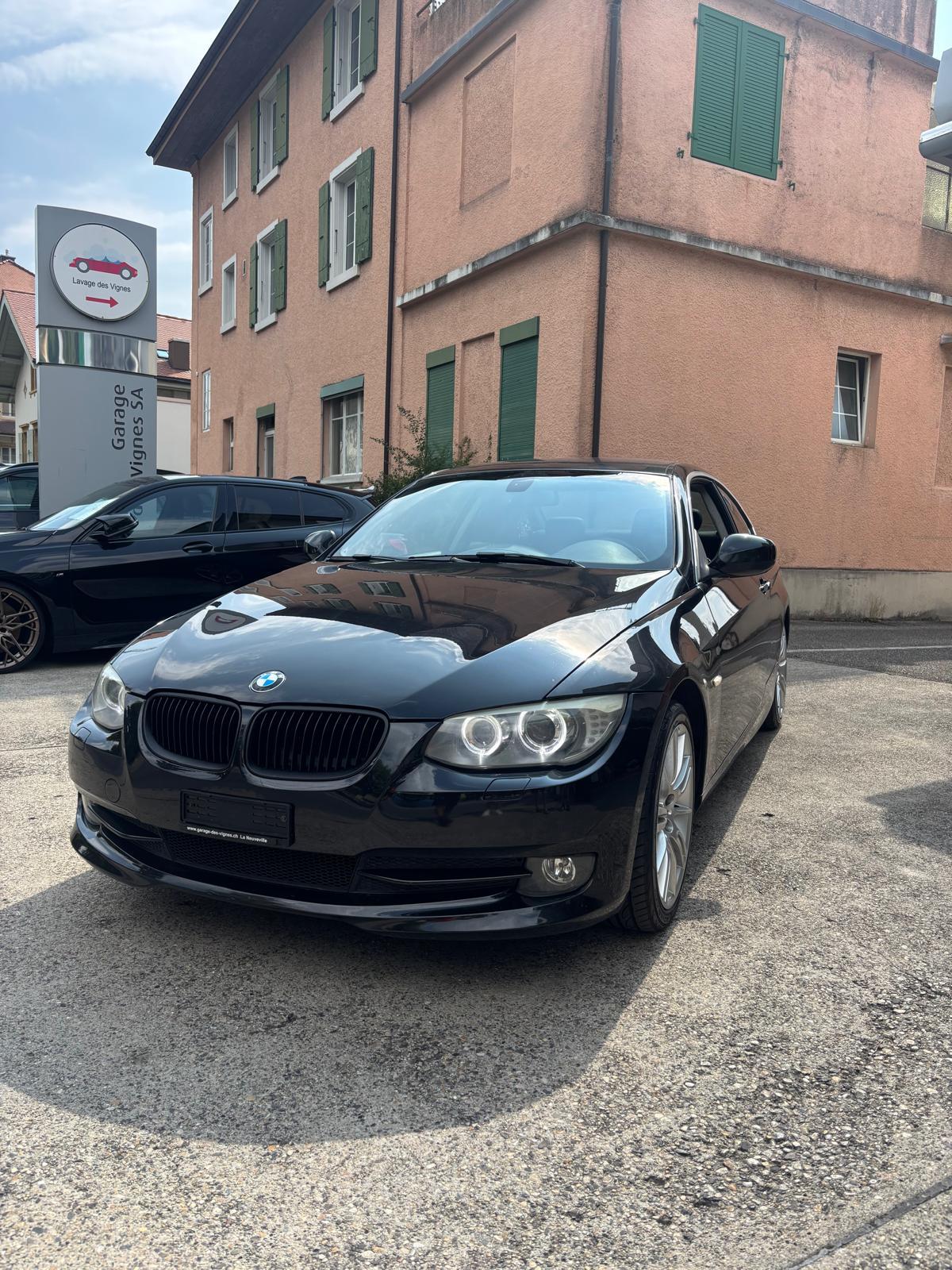 BMW 320i Coupé Steptronic