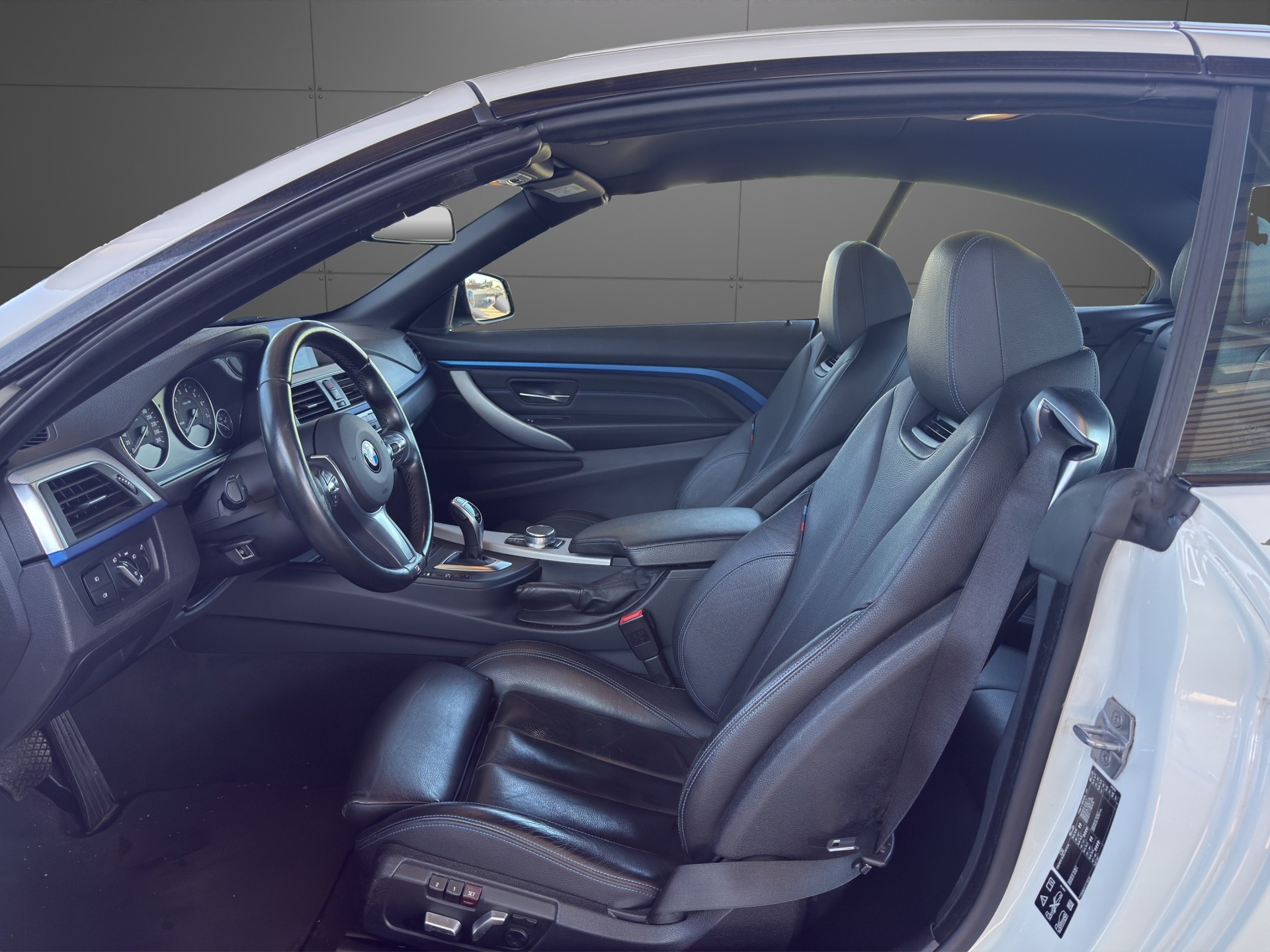 BMW 430i Cabriolet xDrive M Sport Steptronic-image-9