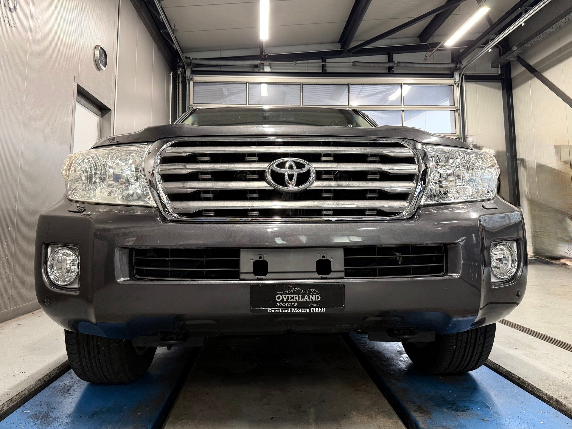 TOYOTA Land Cruiser V8 4.5 D-4D Linea Luna-image-7