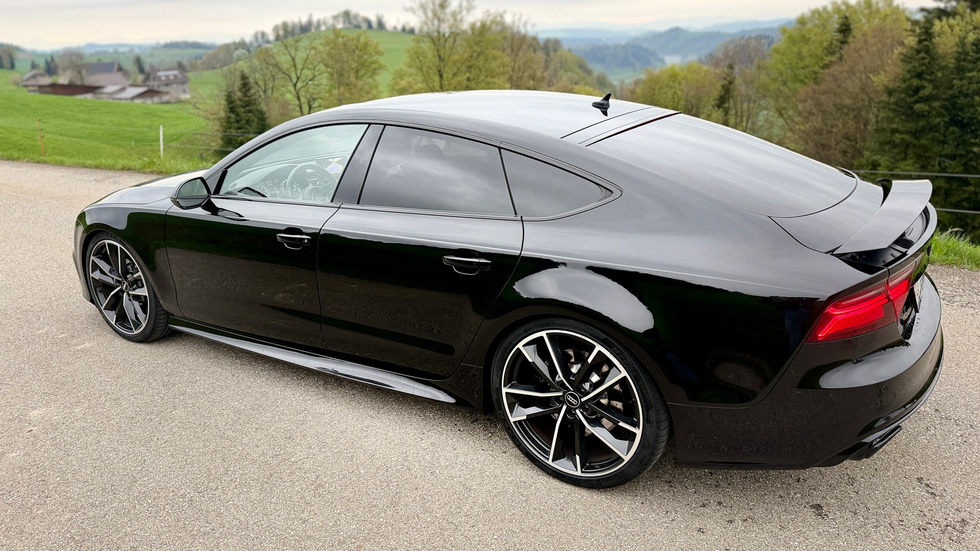AUDI 4.0 V8 TFSI perform. qu. T-Tr.-image-1