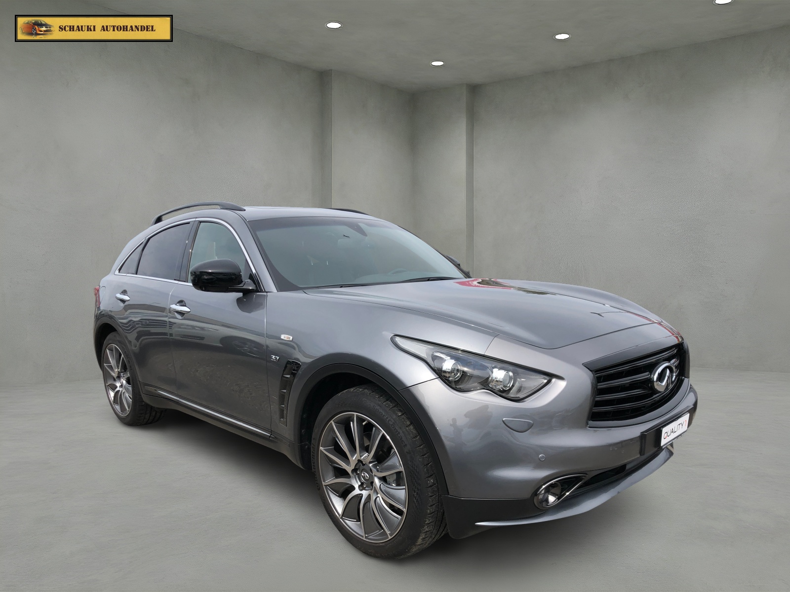 INFINITI QX70 3.7 Ultimate AWD Automatic-showroom-element-2