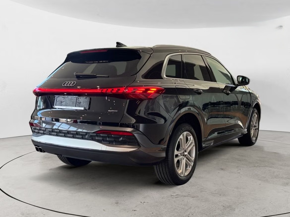AUDI Q5 TDI quattro 150 kW S-tronic-showroom-element-1