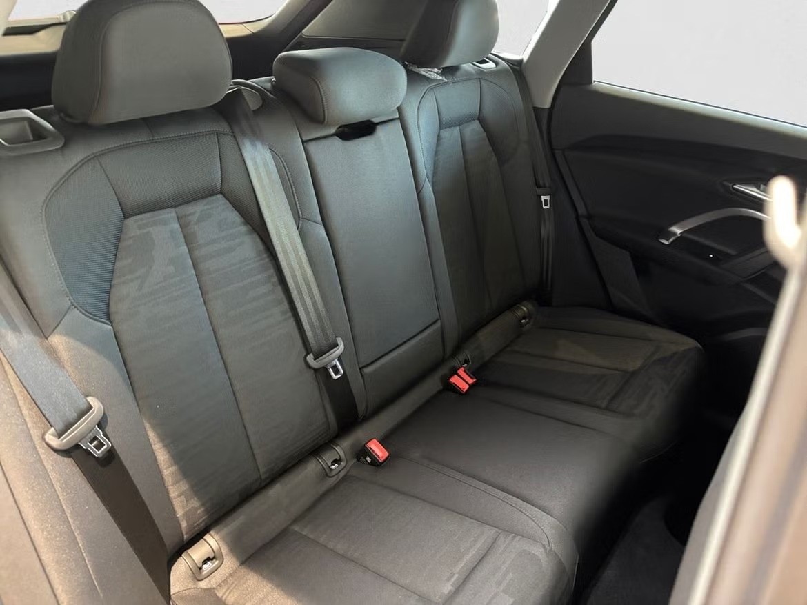 AUDI Q5 TDI quattro 150 kW S-tronic-image-10