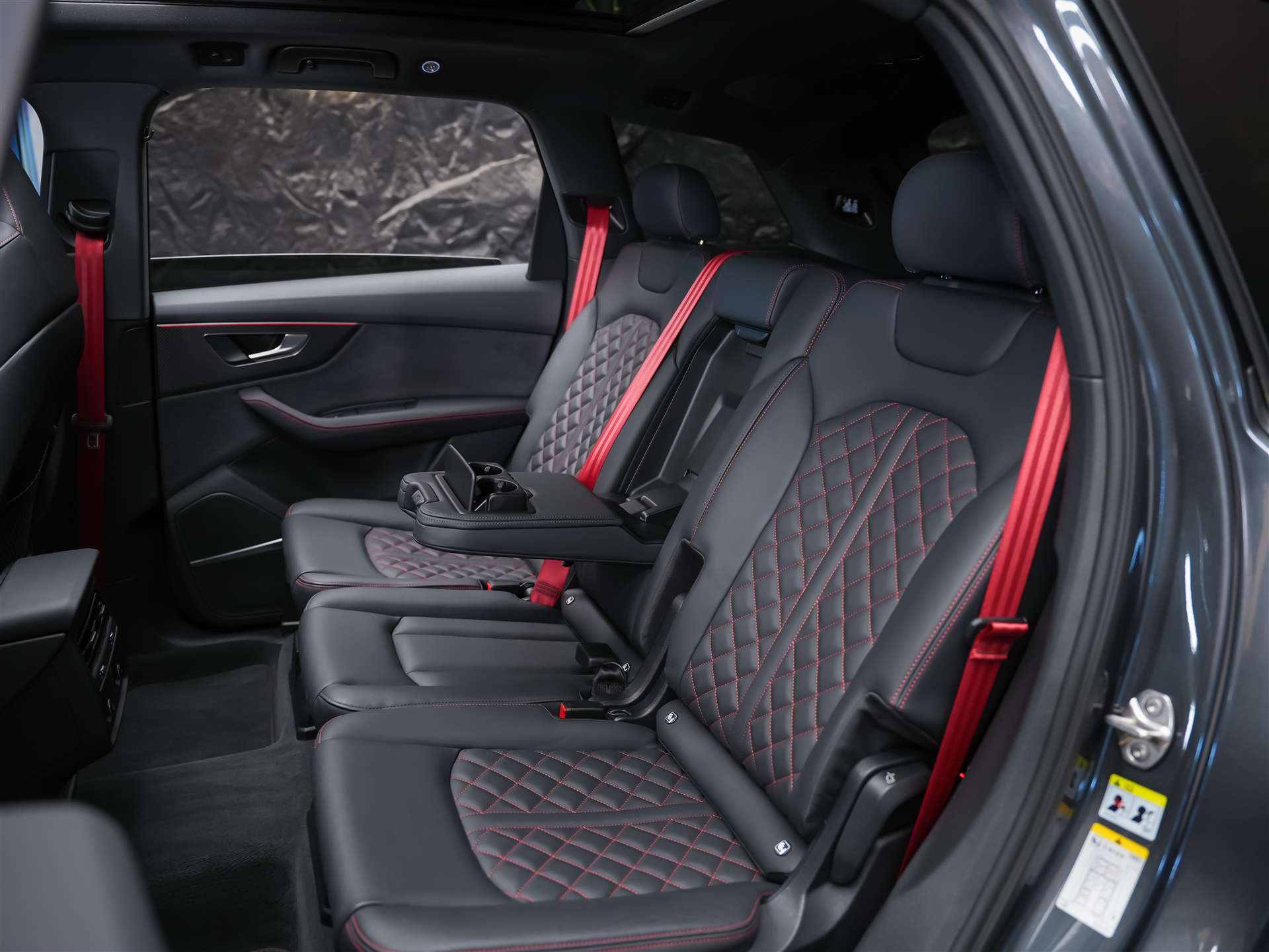 AUDI SQ7 TFSI quattro tiptronic * Facelift*7 Plätzer*Panorama*B&O*AHK-image-16