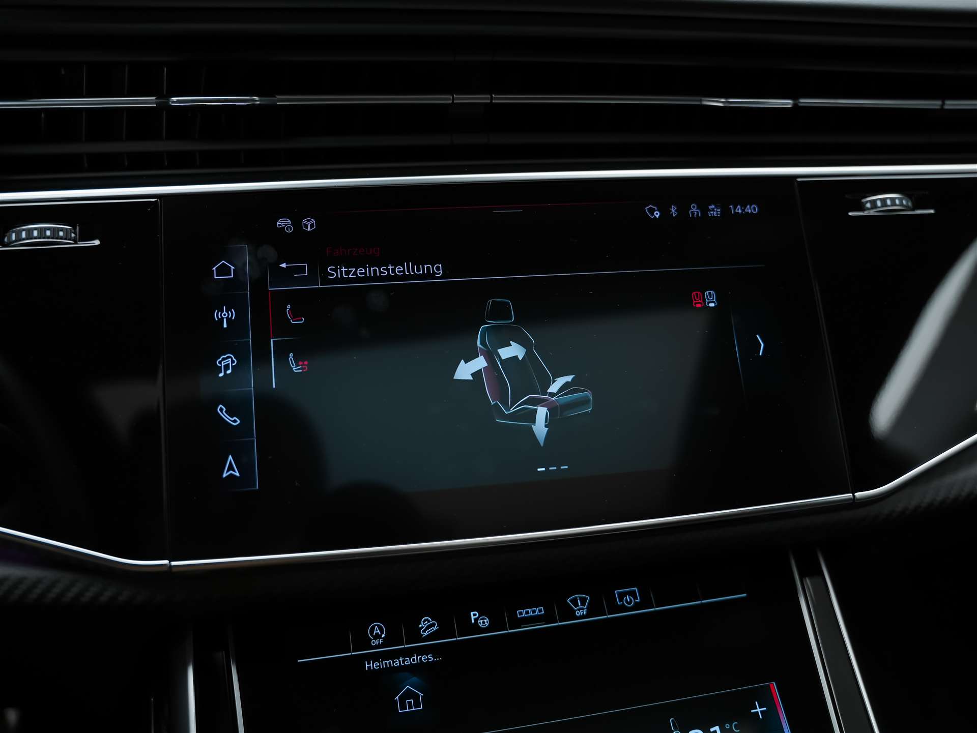AUDI SQ7 TFSI quattro tiptronic * Facelift*7 Plätzer*Panorama*B&O*AHK-image-42