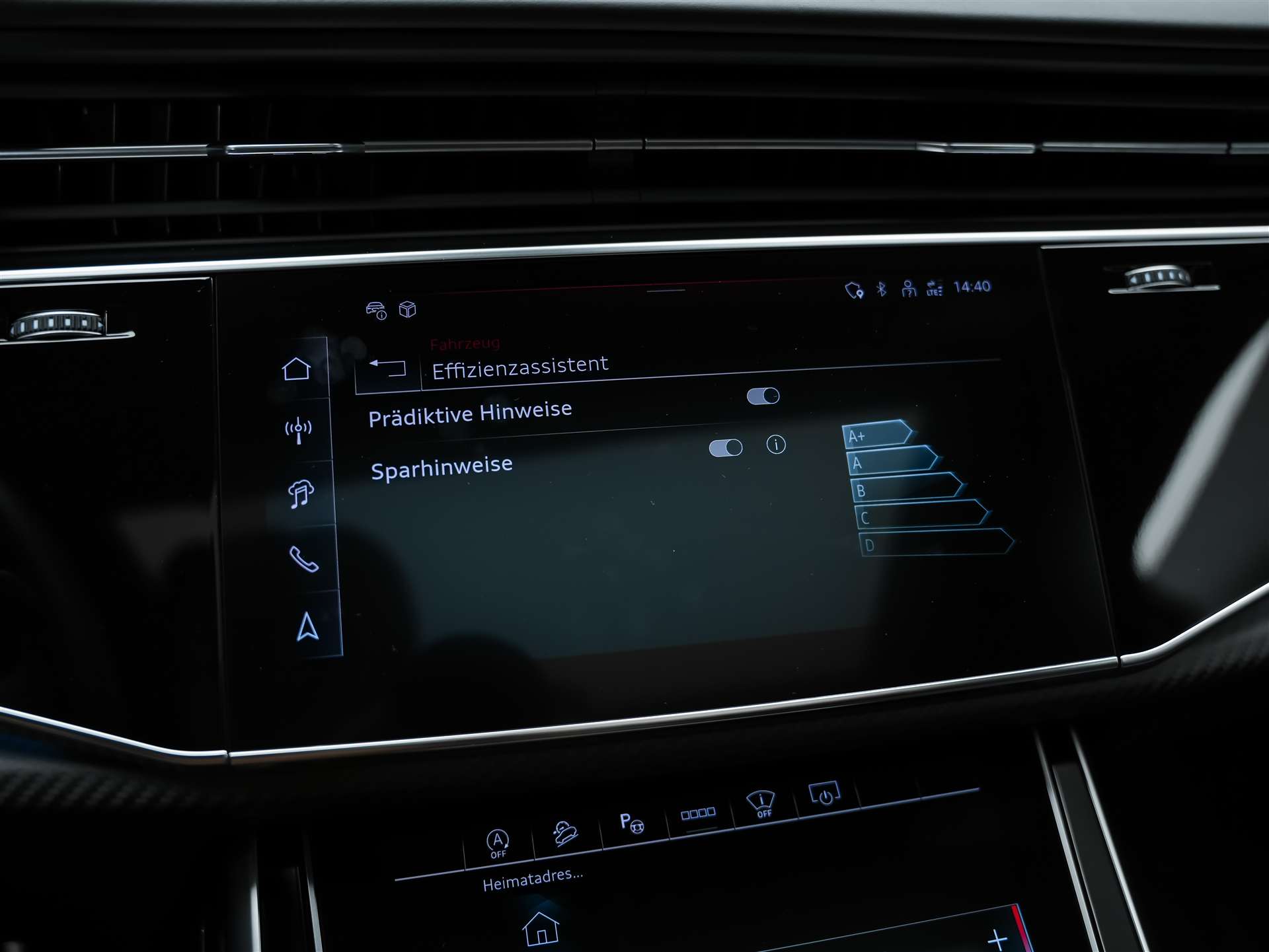 AUDI SQ7 TFSI quattro tiptronic * Facelift*7 Plätzer*Panorama*B&O*AHK-image-41
