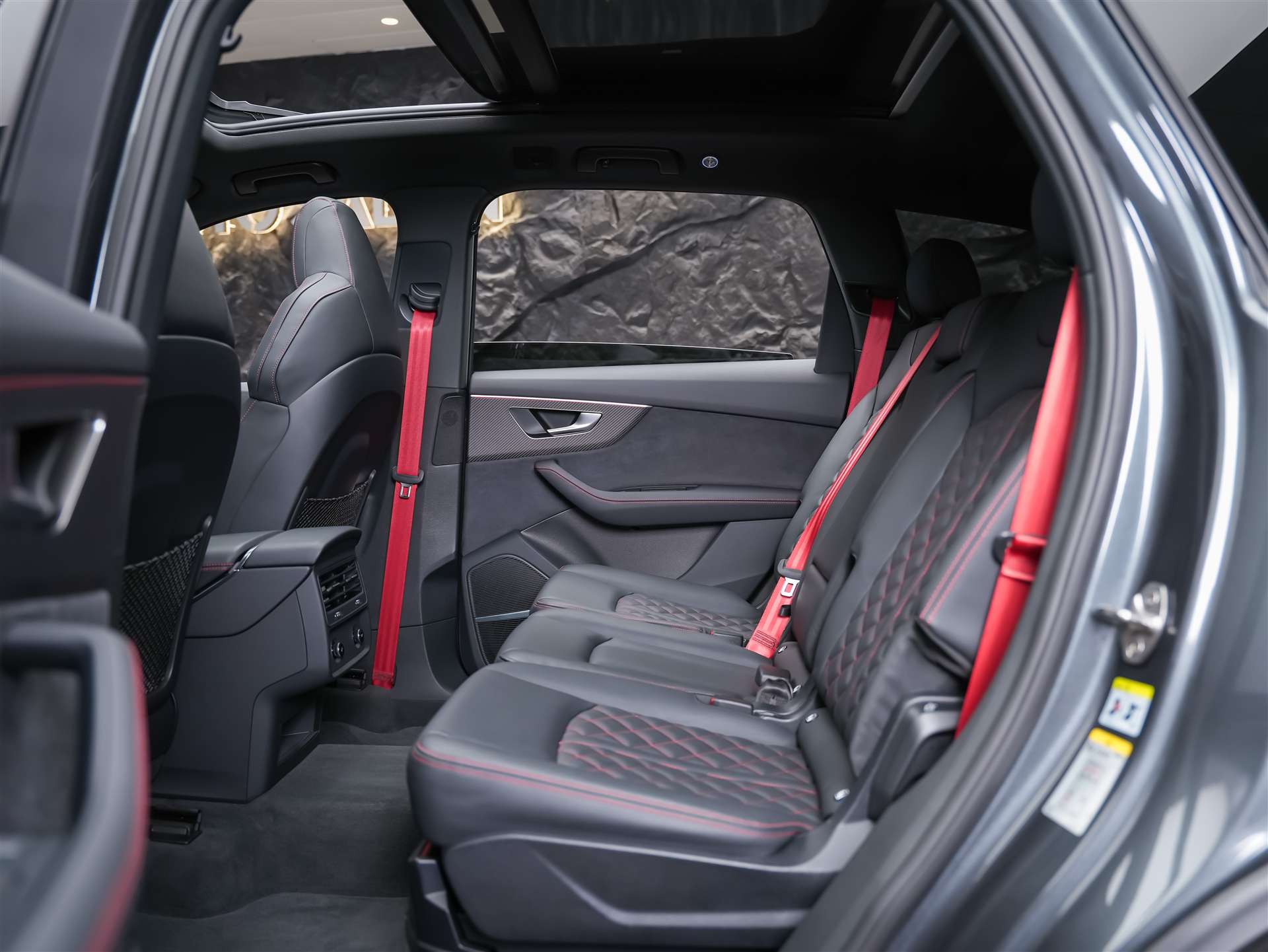 AUDI SQ7 TFSI quattro tiptronic * Facelift*7 Plätzer*Panorama*B&O*AHK-image-14