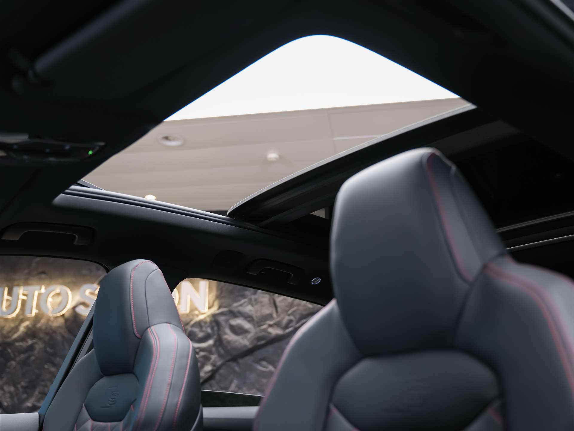 AUDI SQ7 TFSI quattro tiptronic * Facelift*7 Plätzer*Panorama*B&O*AHK-image-11