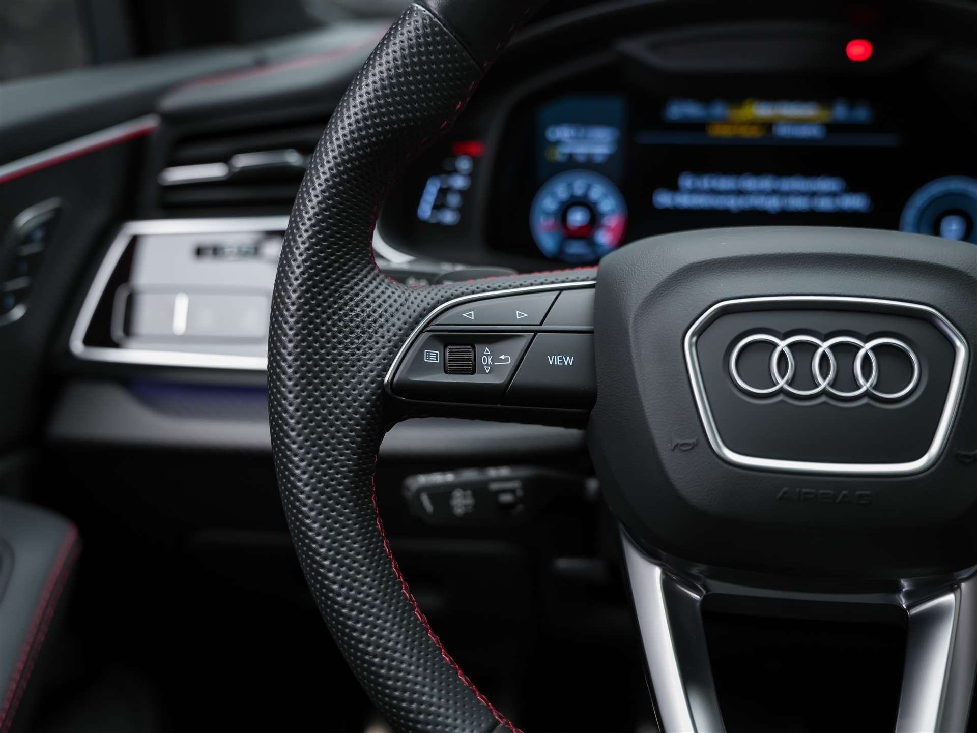 AUDI SQ7 TFSI quattro tiptronic * Facelift*7 Plätzer*Panorama*B&O*AHK-image-33