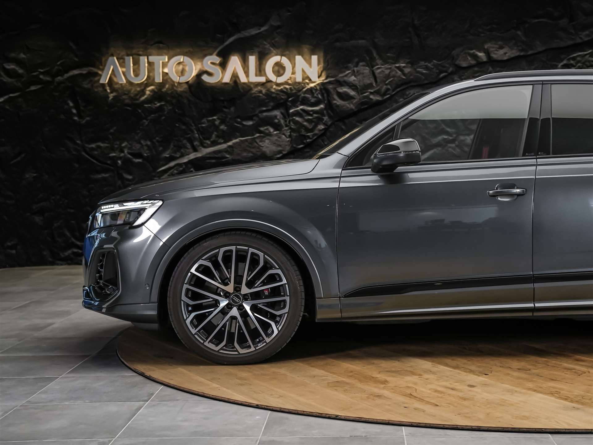AUDI SQ7 TFSI quattro tiptronic * Facelift*7 Plätzer*Panorama*B&O*AHK-image-19