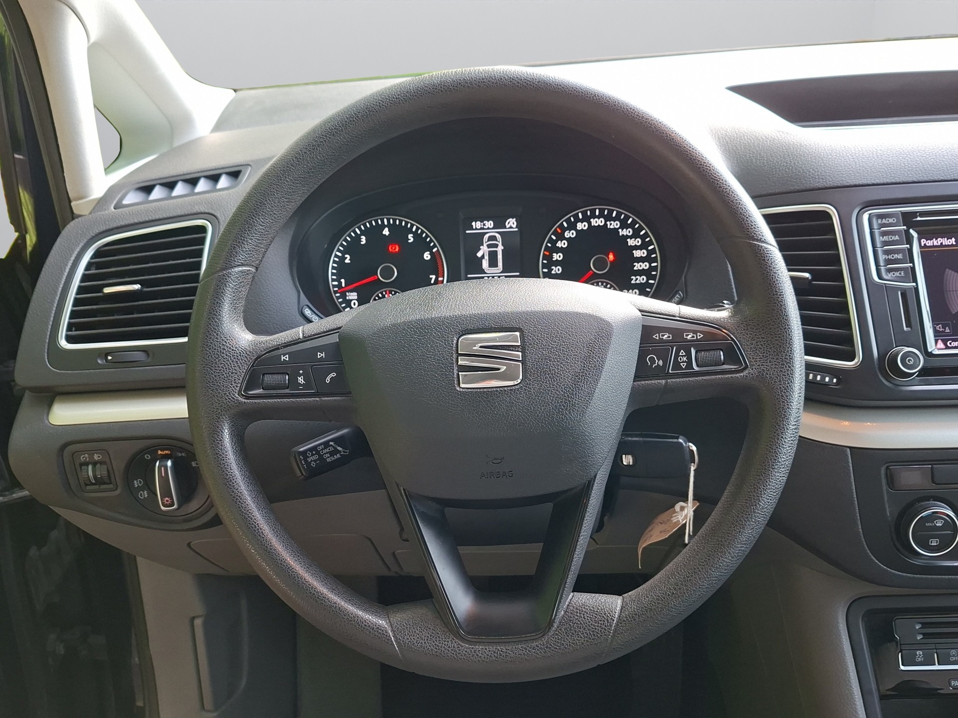 SEAT Alhambra 1.4 TSI Style Advanced-image-9