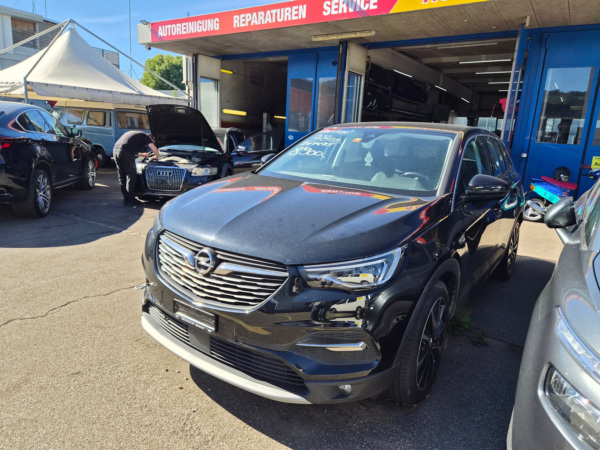 OPEL Grandland X 1.6 Hybrid4 Excellence Automatik-showroom-element-2