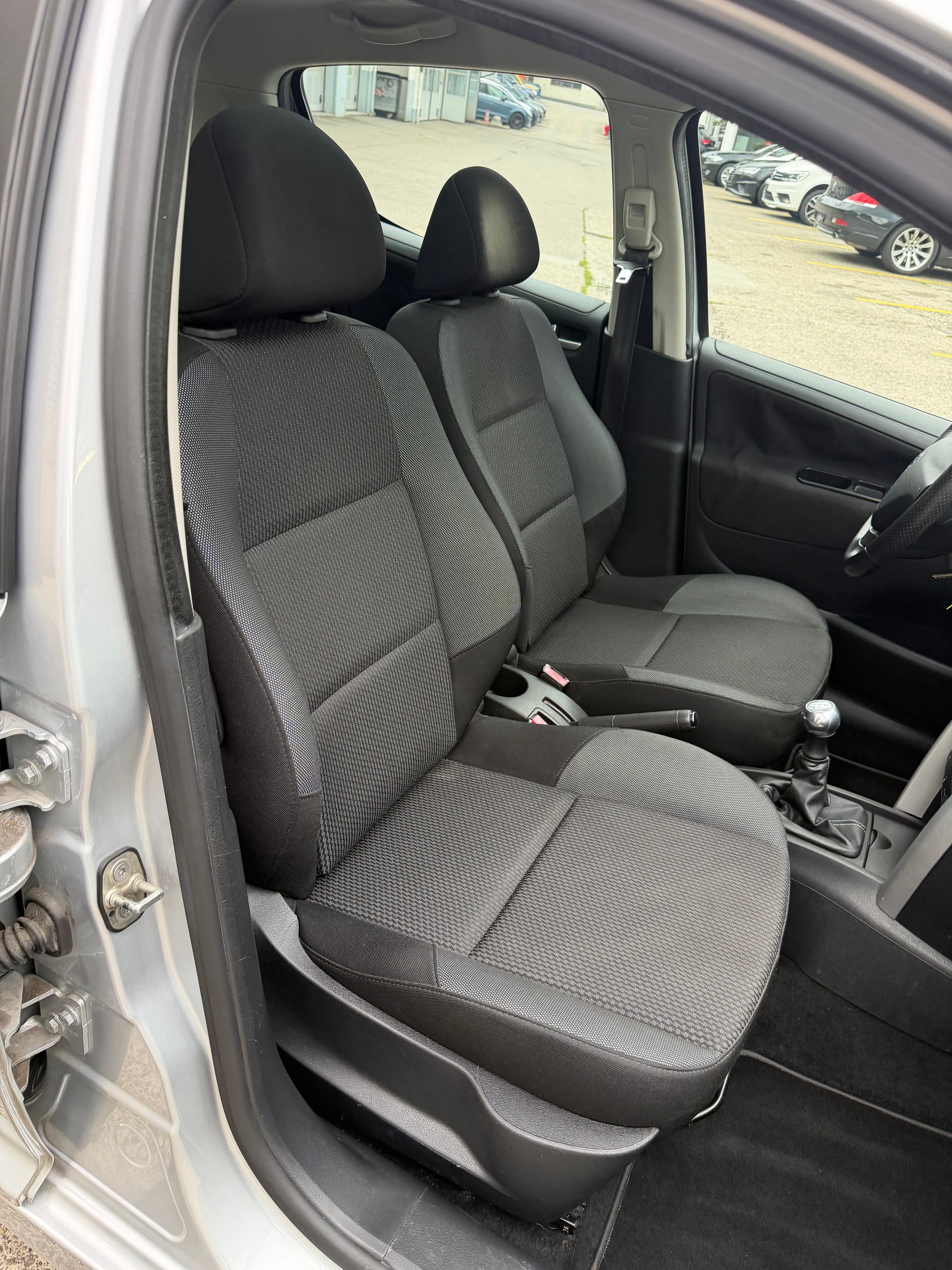 PEUGEOT 207 1.6 16V Sport-image-15