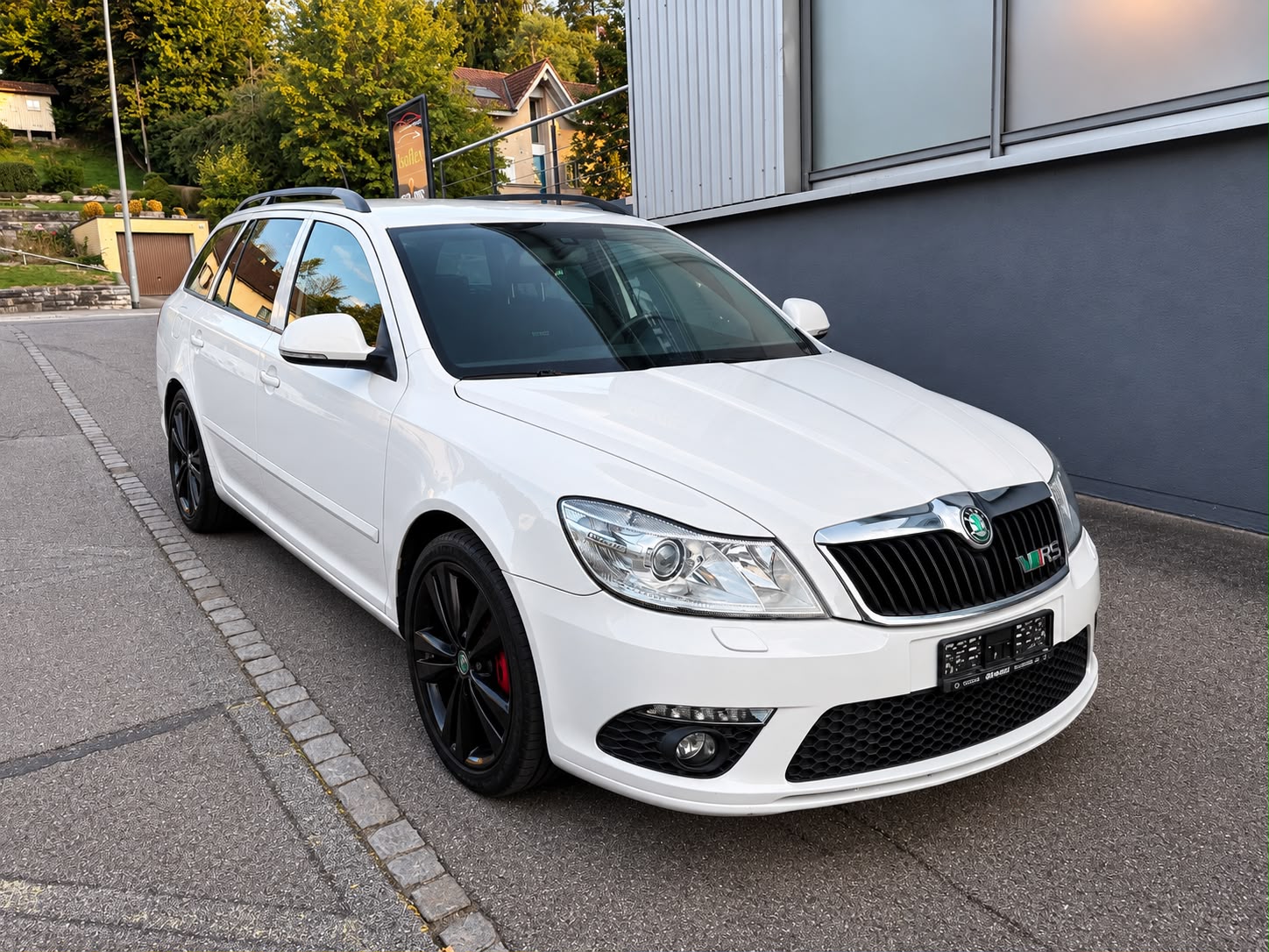 SKODA Octavia Combi 2.0 TSI RS