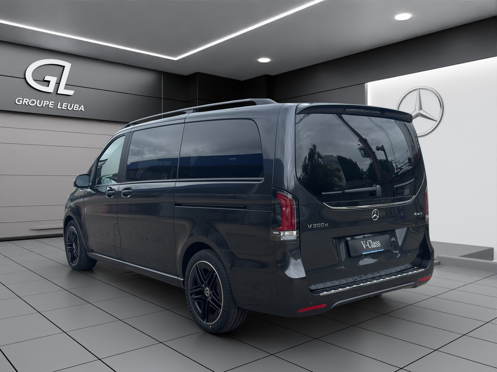 MERCEDES-BENZ V 300 d lang 4Matic Swiss Edition 9G-Tronic-showroom-element-3