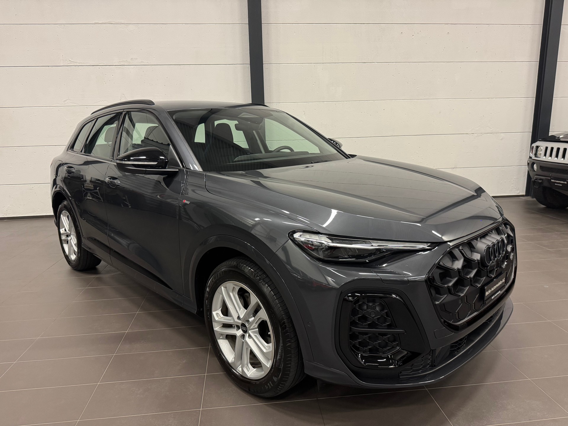 AUDI Q5 TFSI quatto 150 kW S-tronic CH Fahrzeug-showroom-element-1