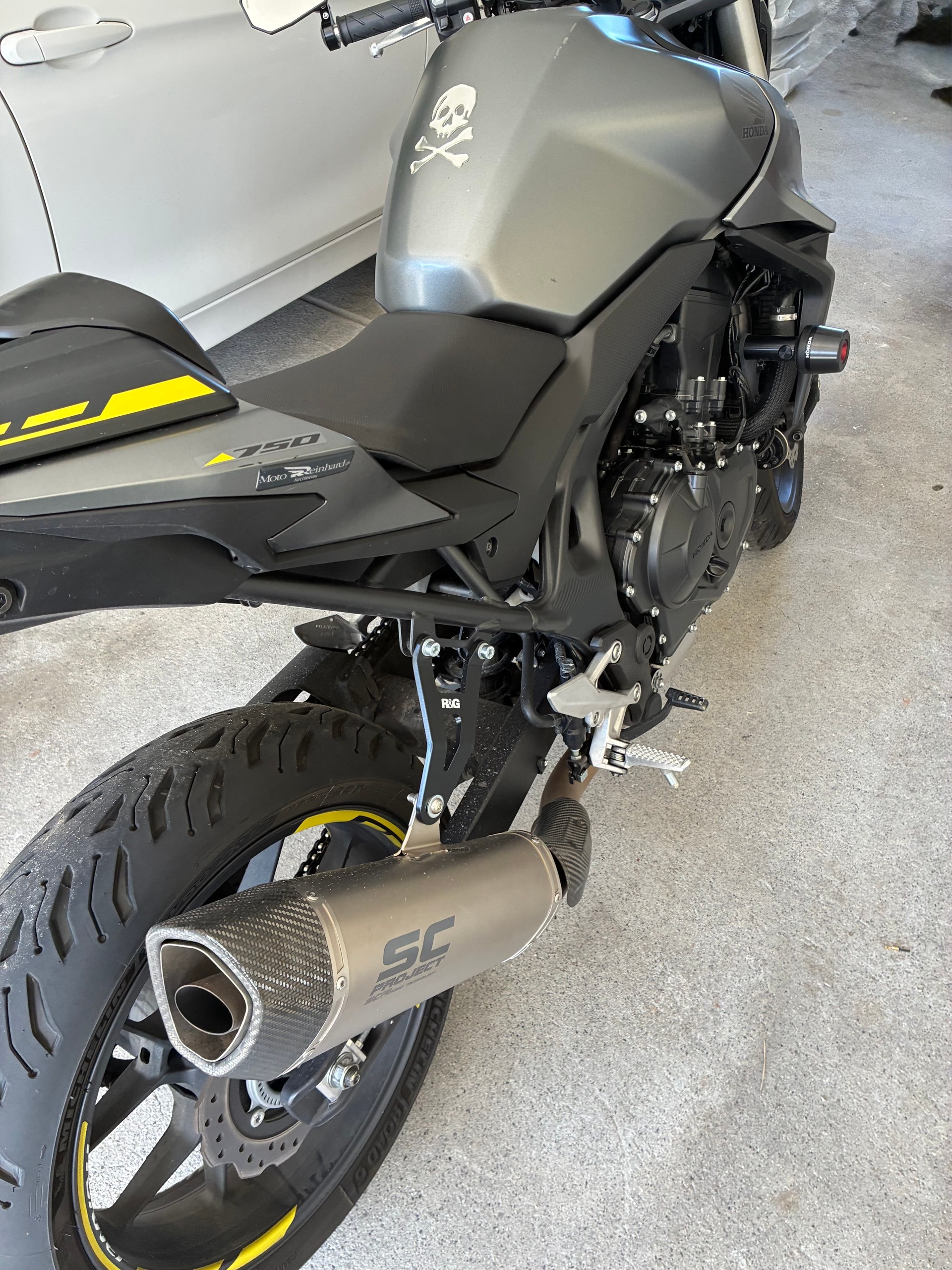 HONDA CB 750 Hornet-image-1