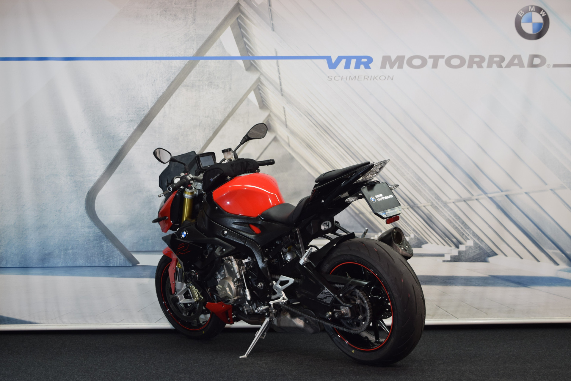 BMW S 1000 R inkl. Navi & Seitentaschen-image-3
