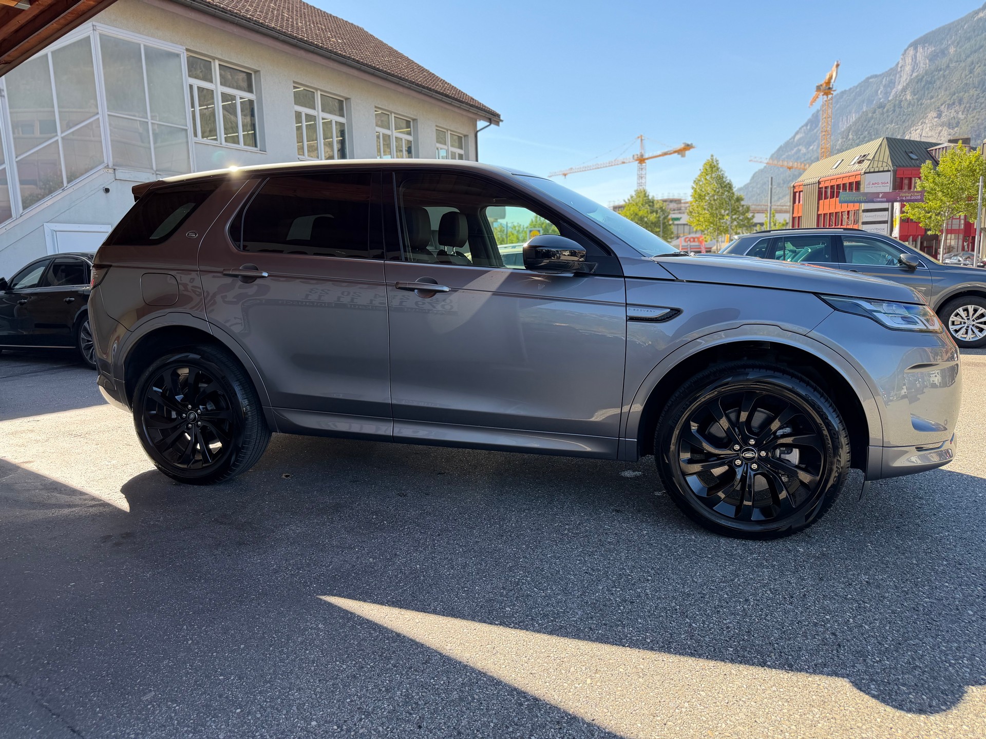 LAND ROVER Discovery Sport P200 2.0 Si4 MHEV S AT9-showroom-element-3