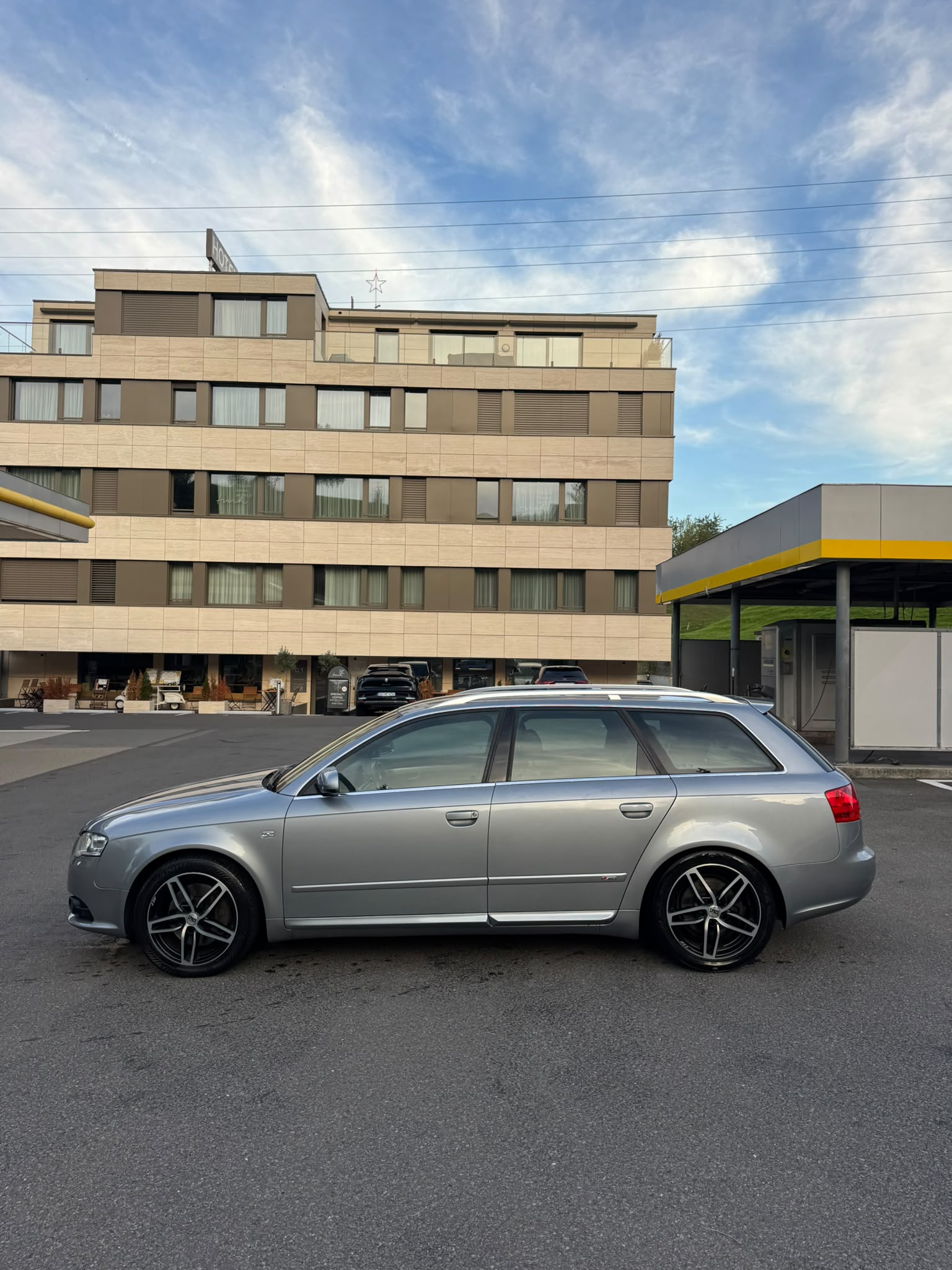 AUDI A4 Avant 3.0 V6 TDI quattro-showroom-element-3