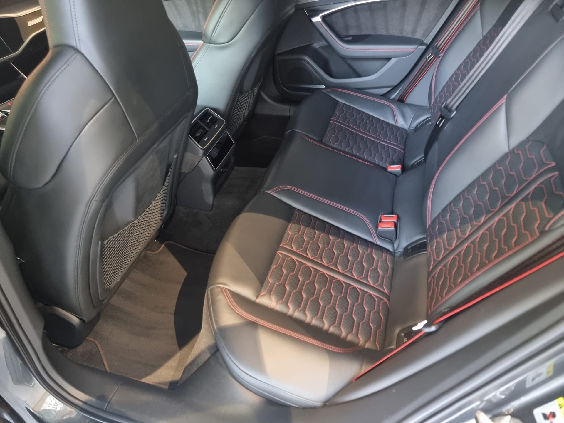 AUDI RS6 Avant 4.0 TFSI V8 quattro-image-7