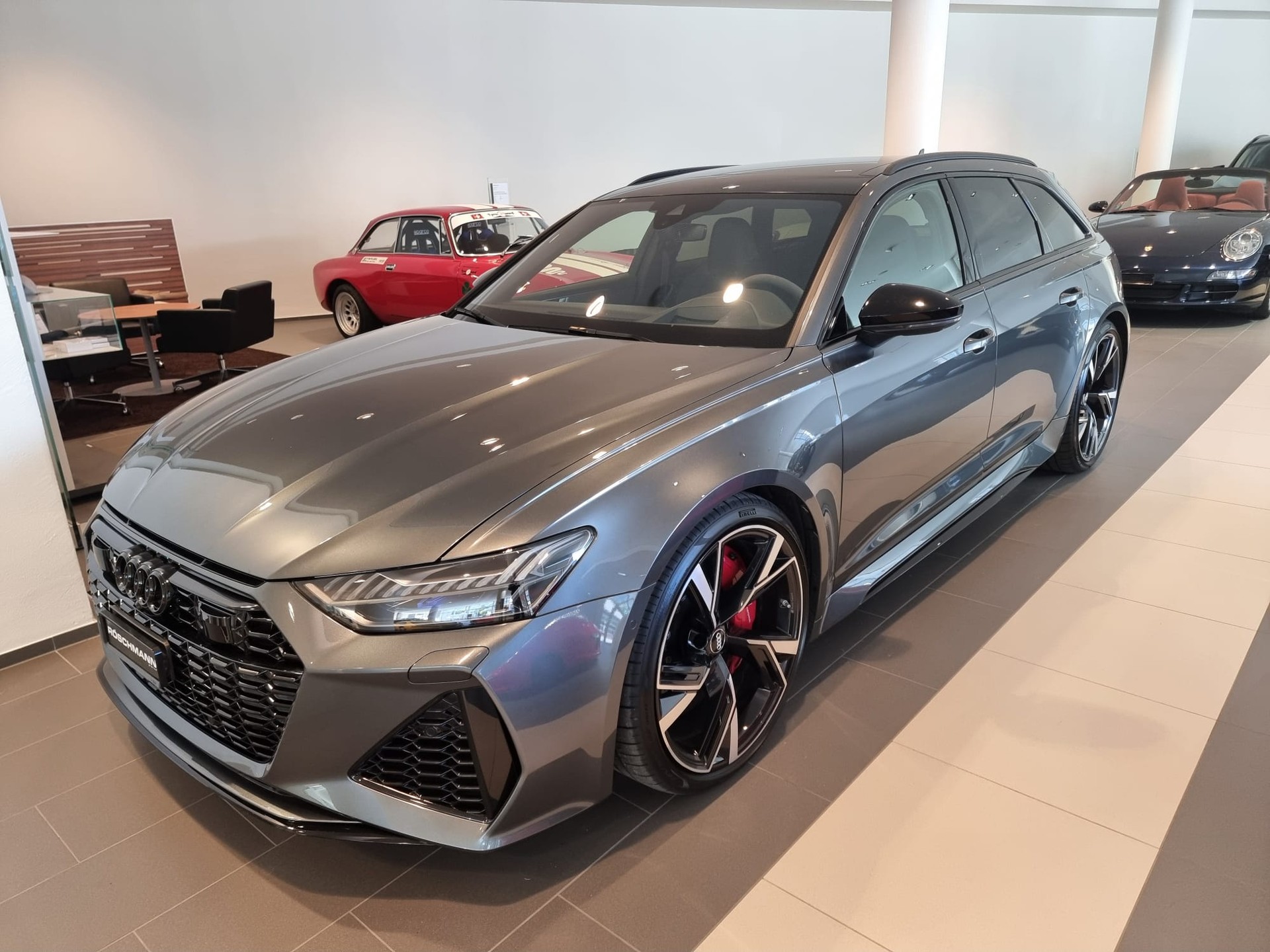 AUDI RS6 Avant 4.0 TFSI V8 quattro-image-8