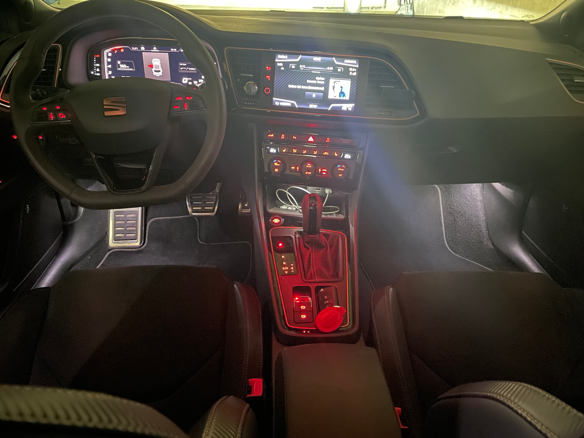 SEAT 2.0 TSI 300 Cupra R 4Drive DSG-image-7