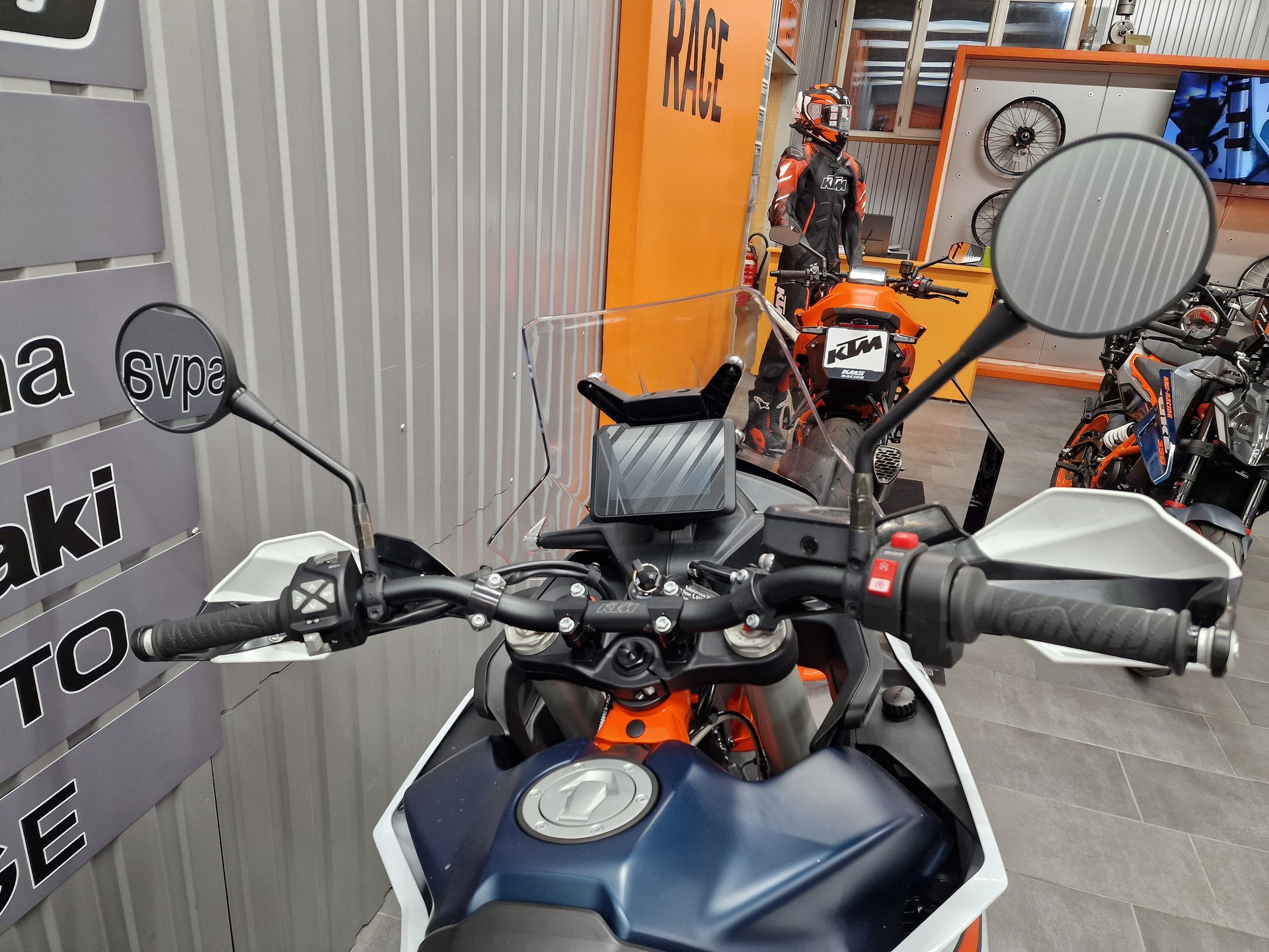 KTM 890 Adventure R-image-6