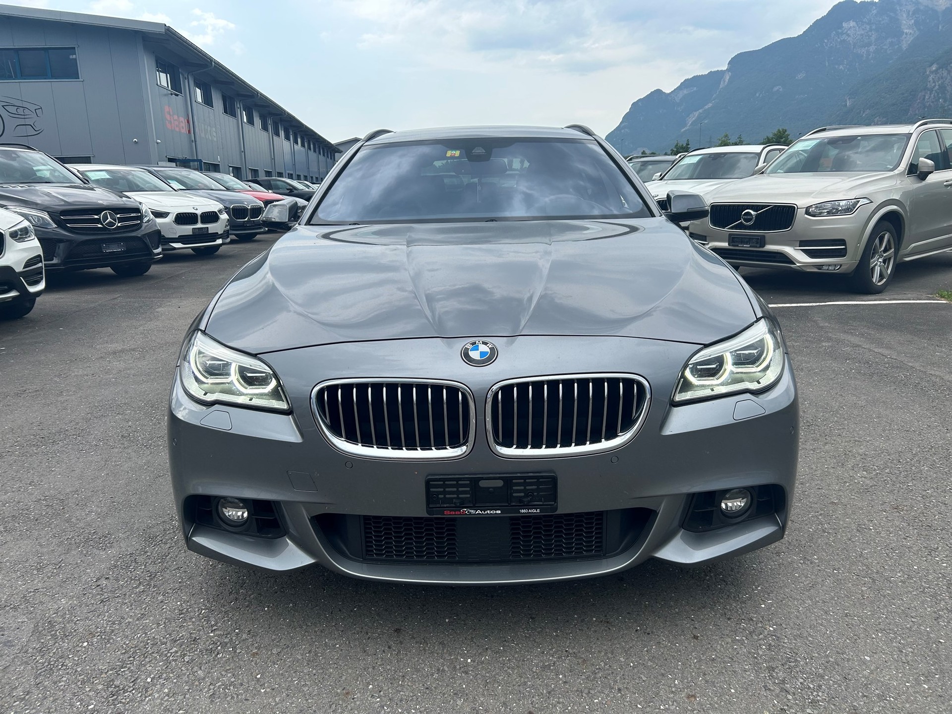 BMW 535d Touring xDrive Steptronic-showroom-element-1