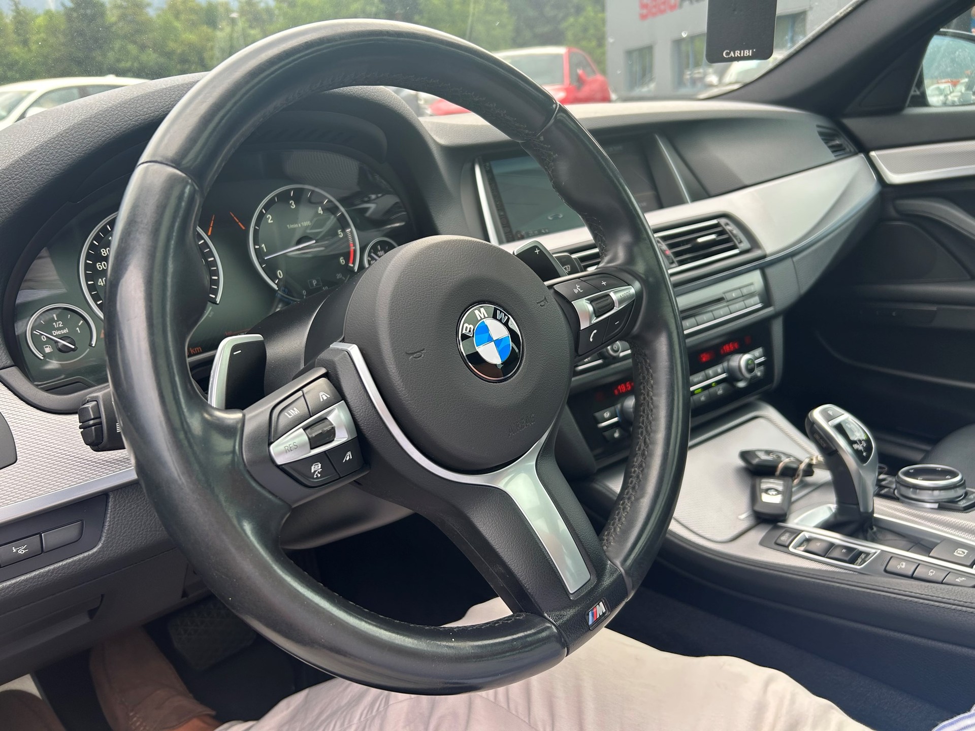 BMW 535d Touring xDrive Steptronic-image-15