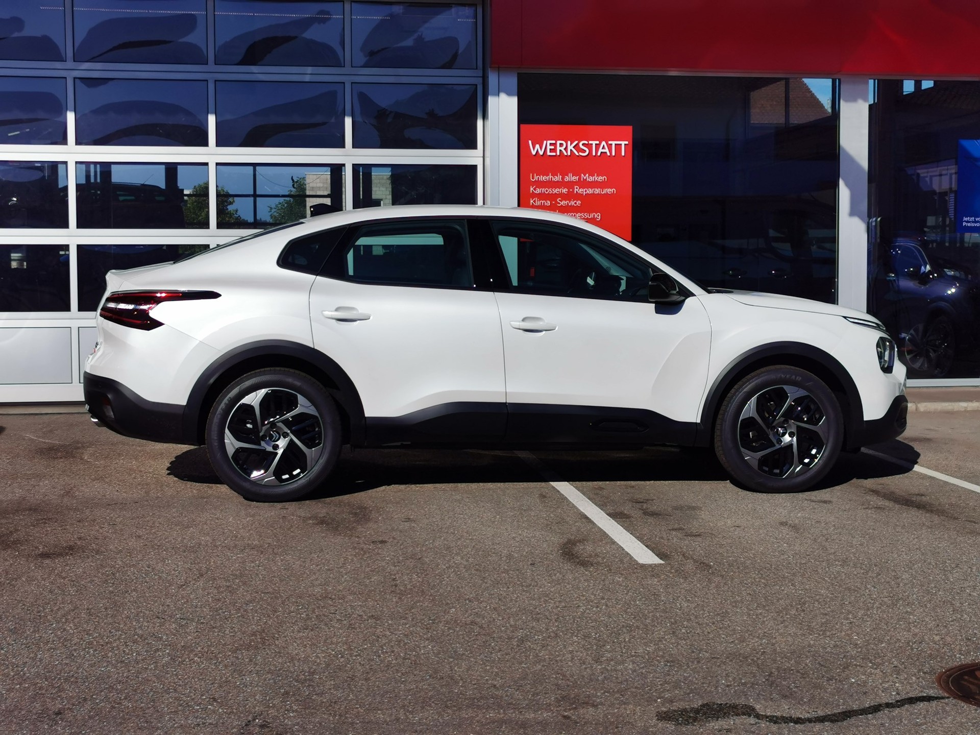 CITROEN C4 X 1.2 Pure Tech Swiss Edition EAT8-showroom-element-1