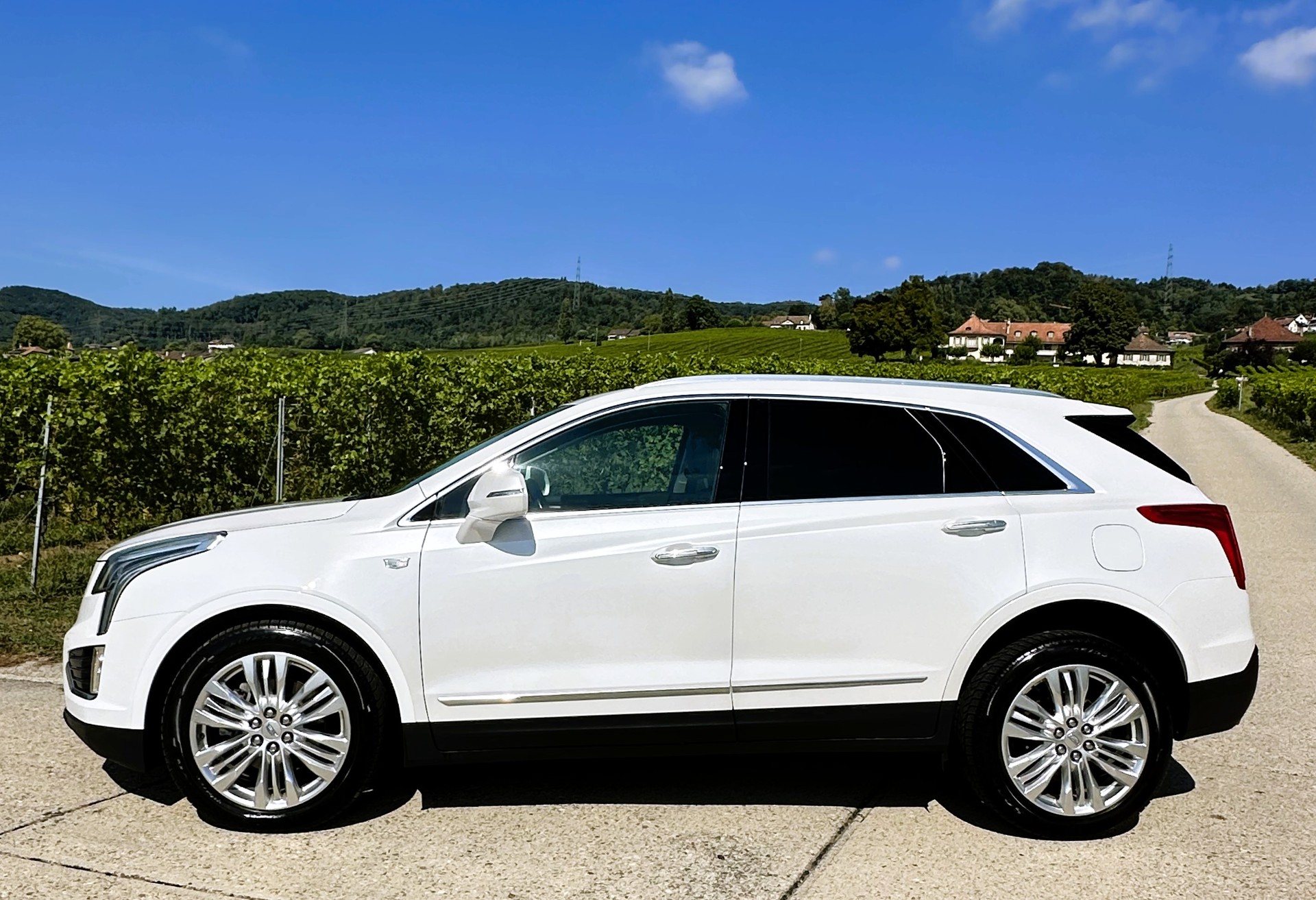 CADILLAC XT5 Crossover 3.6 Premium Automatic-showroom-element-3