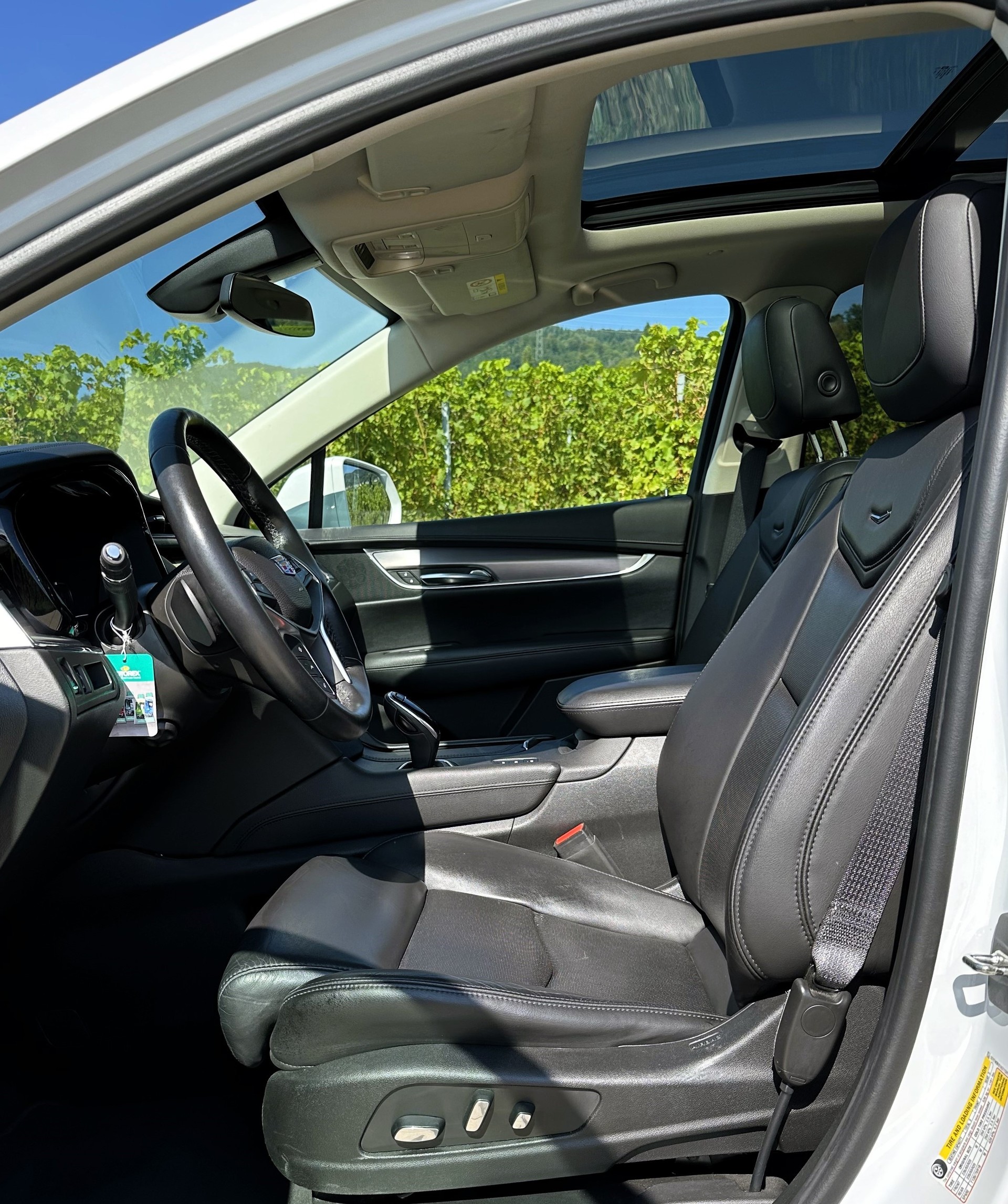 CADILLAC XT5 Crossover 3.6 Premium Automatic-image-8