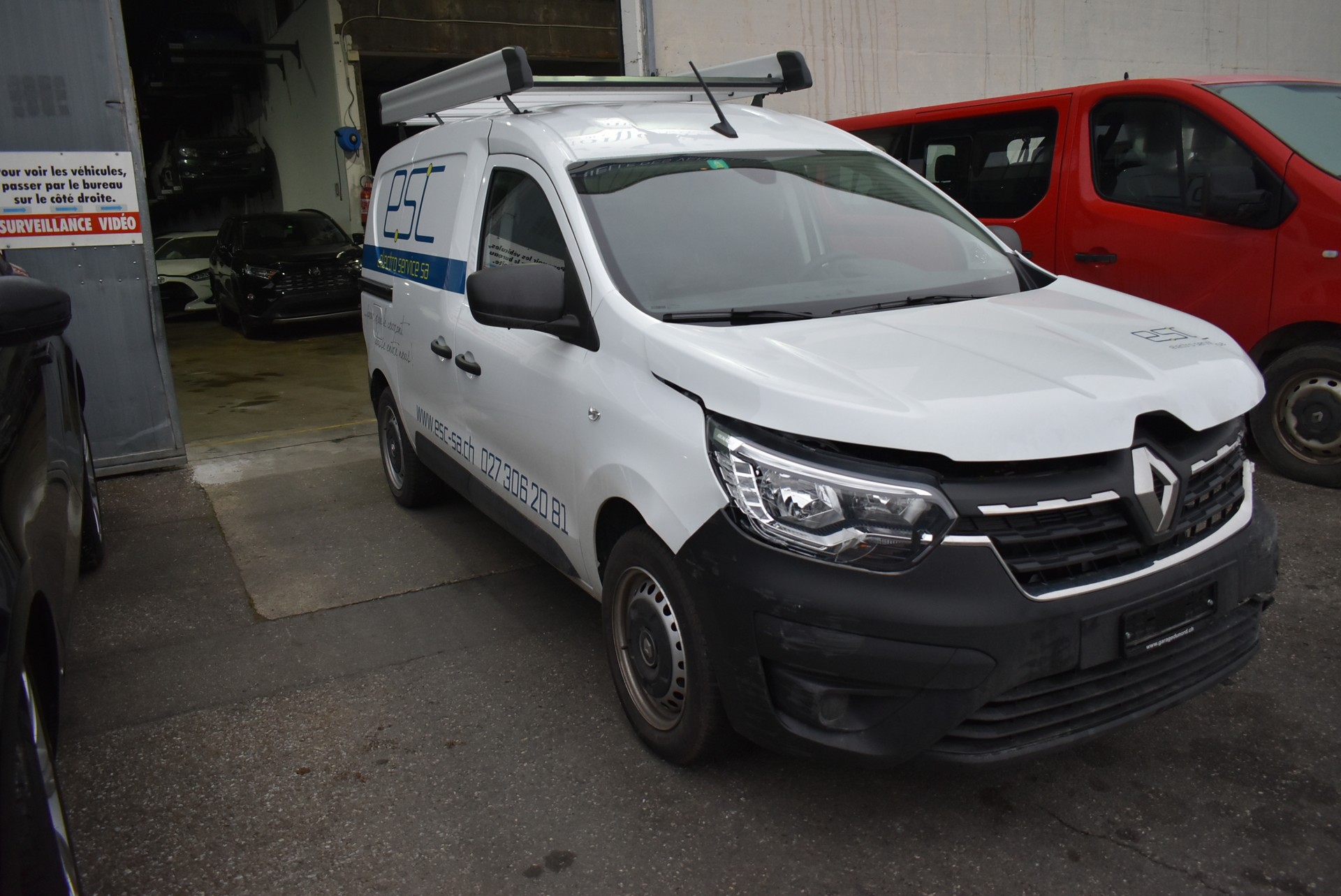RENAULT Express 1.3TCe 100 PF Start-image-9