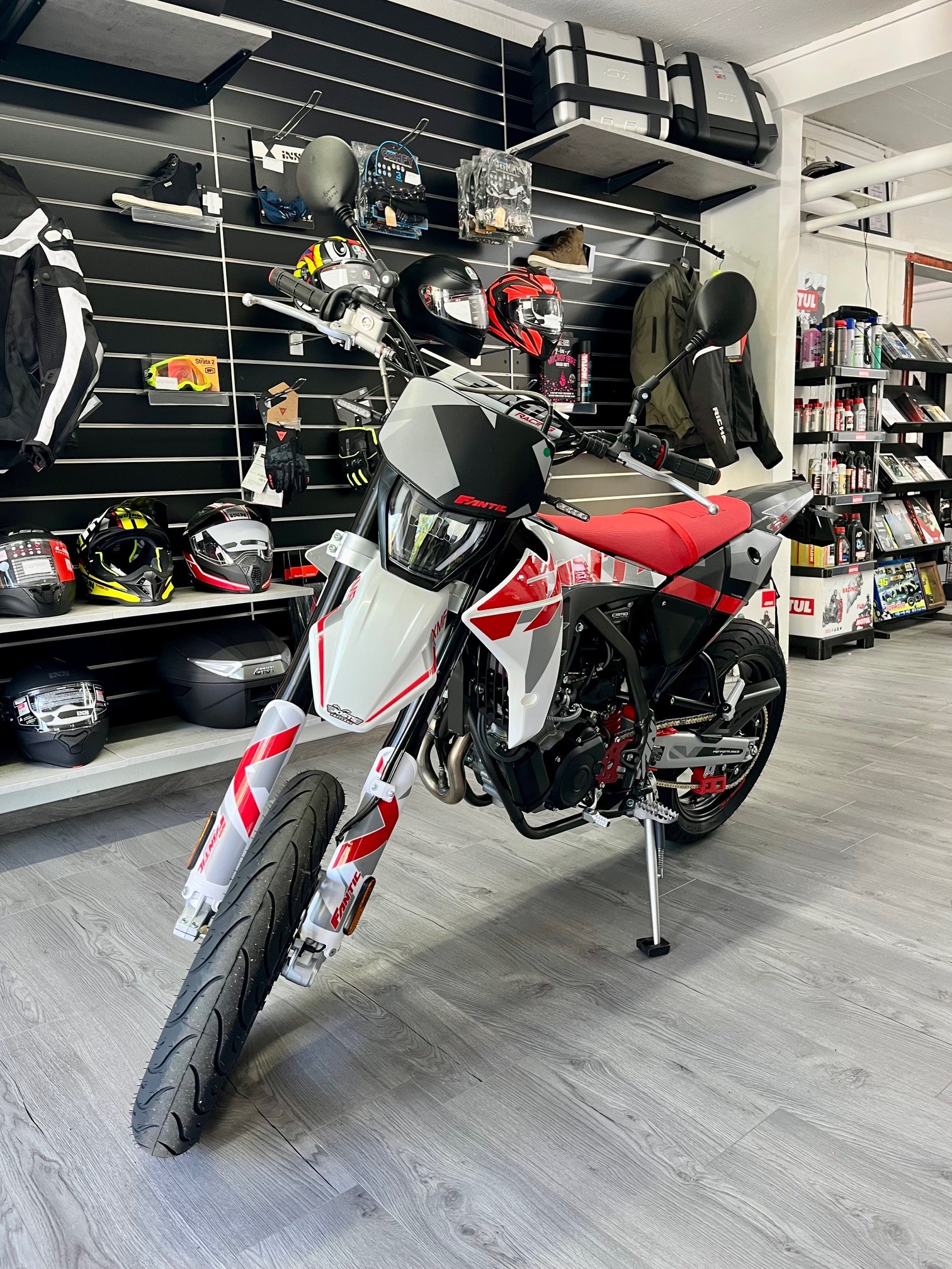 FANTIC XMF 125 Motard Performance MY25 - GRATIS LIEFERUNG"-image-0