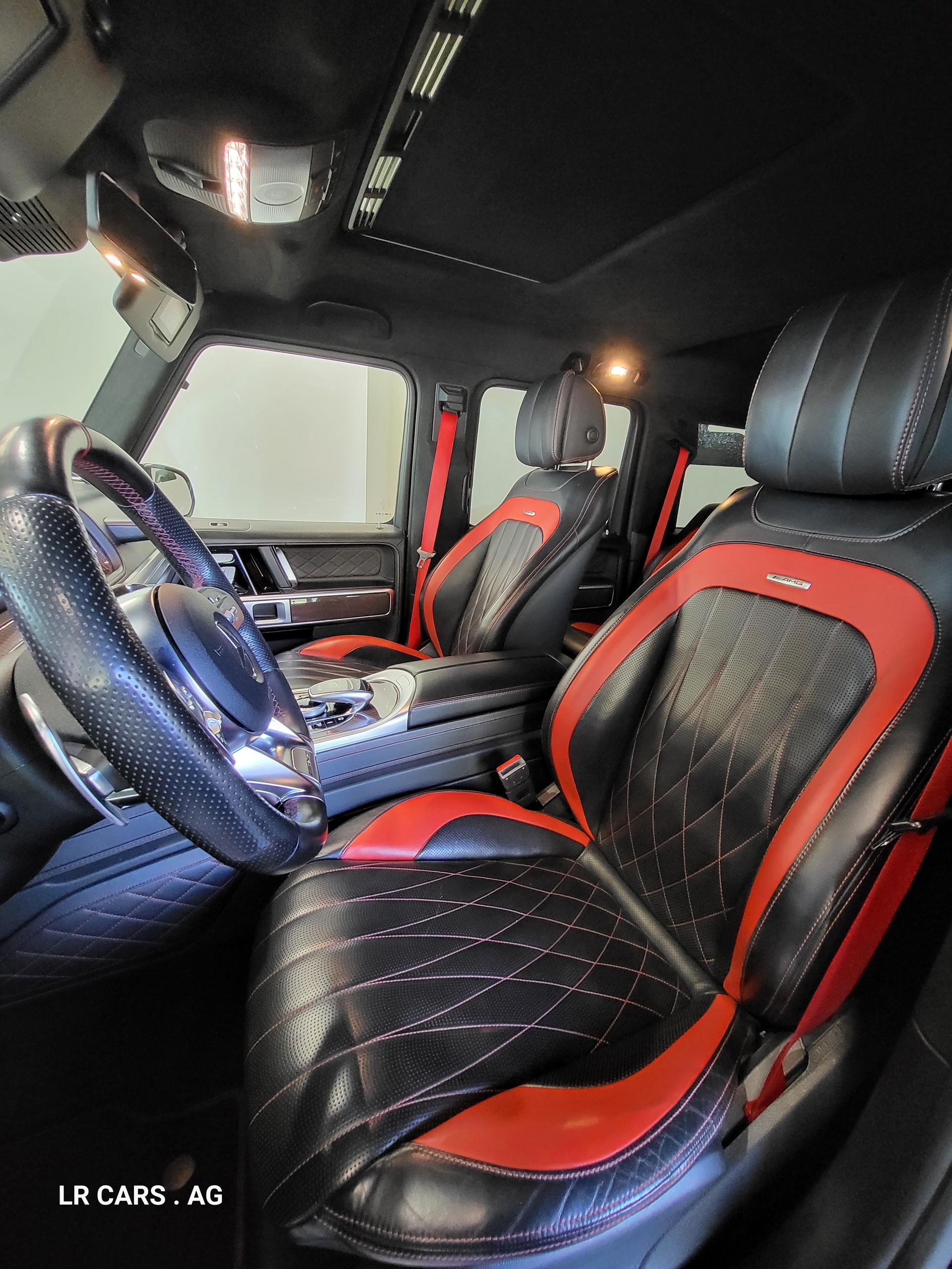 MERCEDES-BENZ BRABUS G900 ROCKET EDITION-image-13