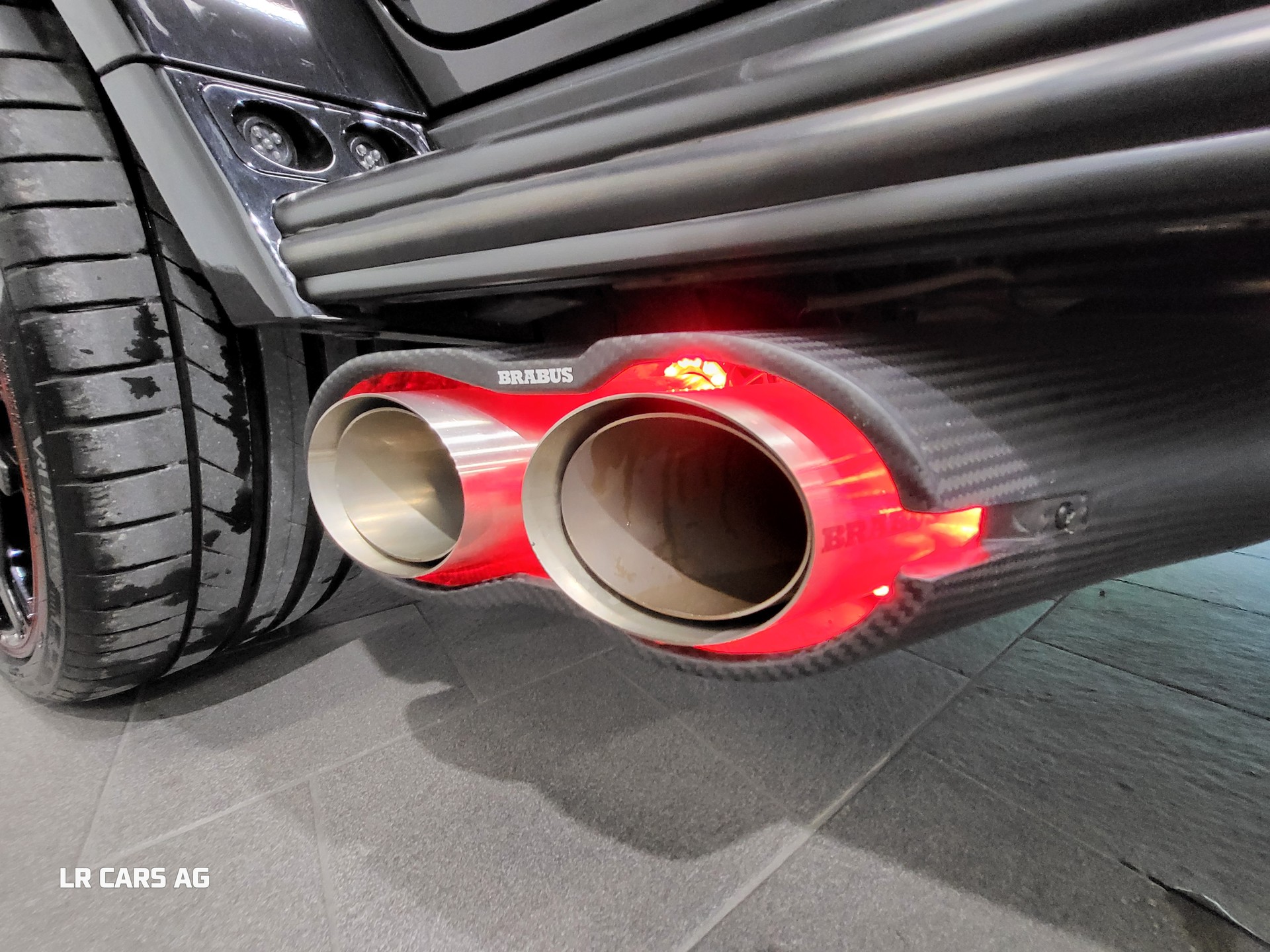 MERCEDES-BENZ BRABUS G900 ROCKET EDITION-image-8