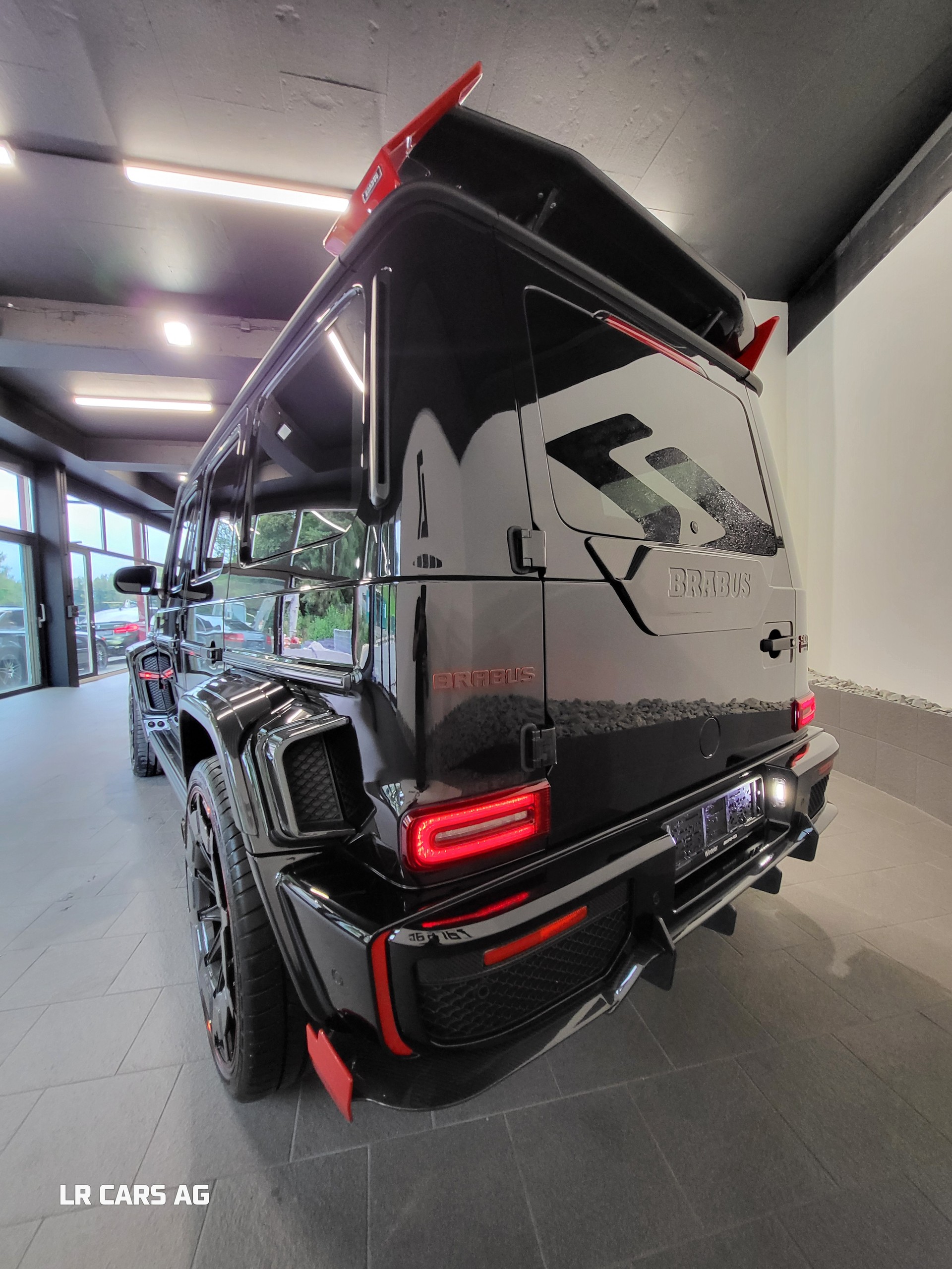 MERCEDES-BENZ BRABUS G900 ROCKET EDITION-image-6