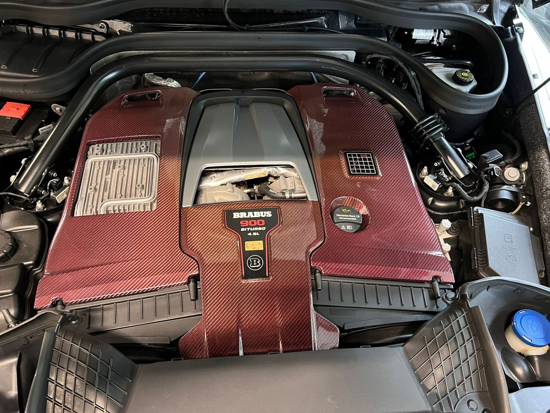 MERCEDES-BENZ BRABUS G900 ROCKET EDITION-image-9