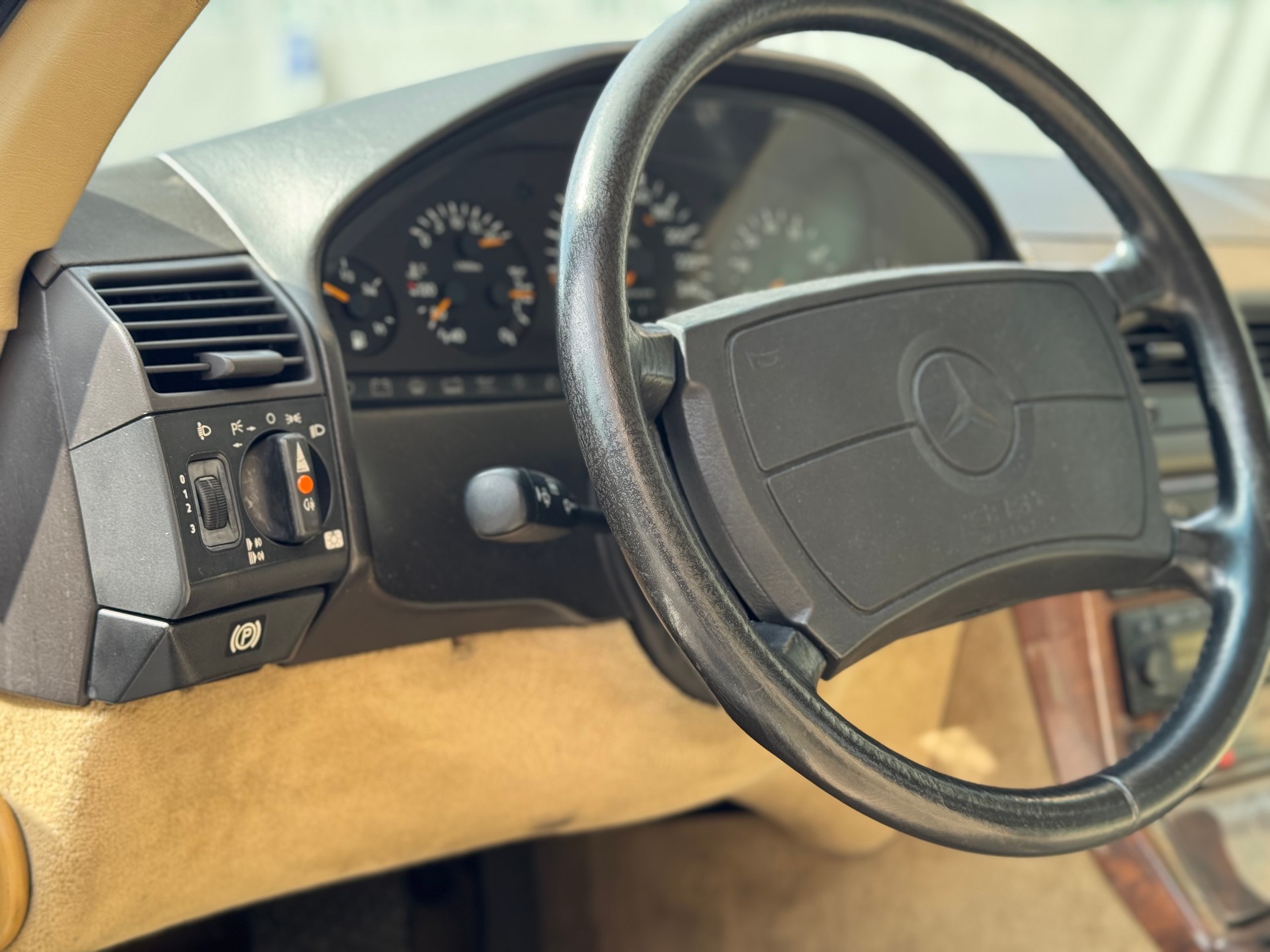 MERCEDES-BENZ 300 SL Automatic-image-12