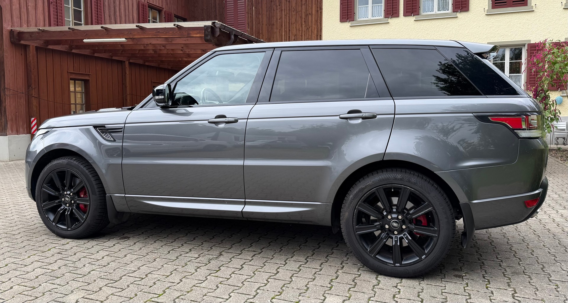 LAND ROVER Range Rover Sport 3.0 SDV6 HSE Automatic-image-3