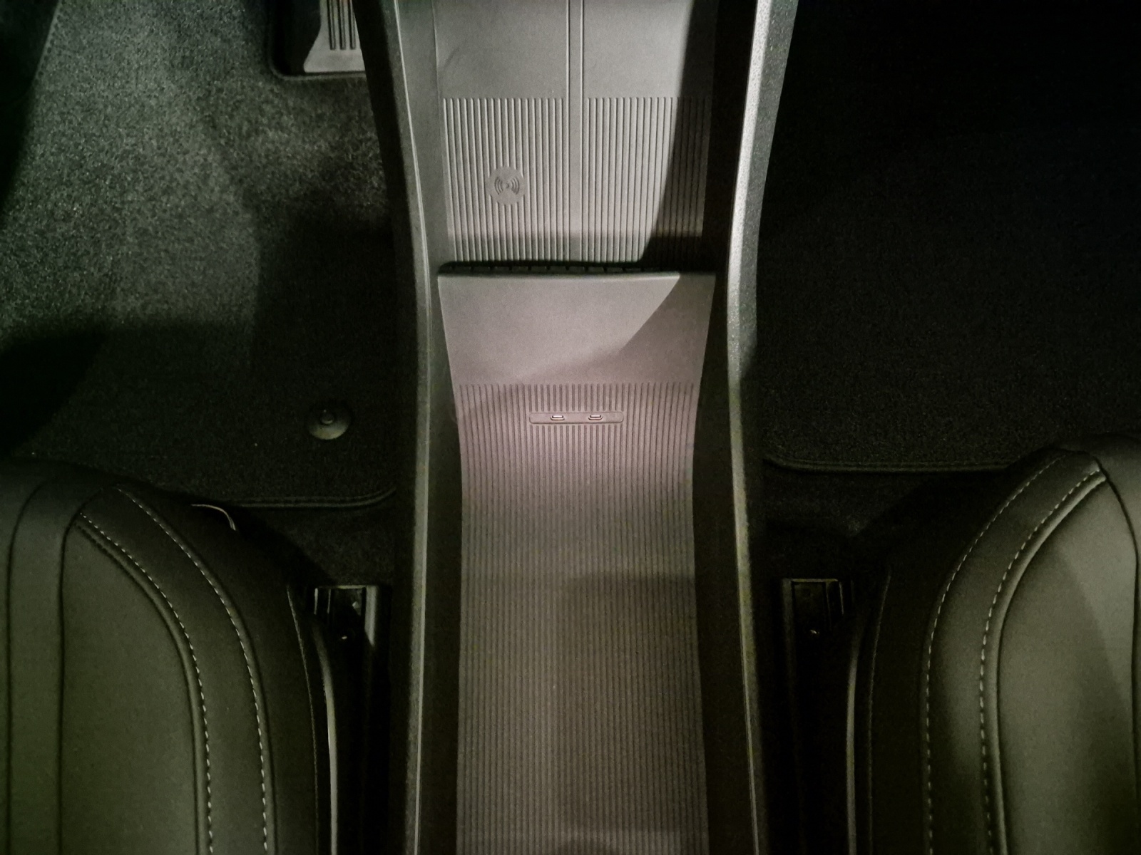 VOLVO EX30 E60 XCITE Core-image-14