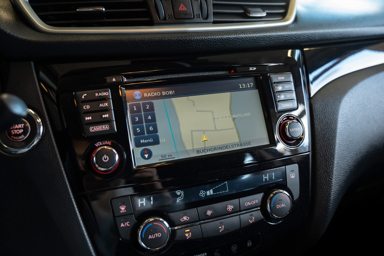 NISSAN Qashqai 1.6 DIG-T tekna-image-19